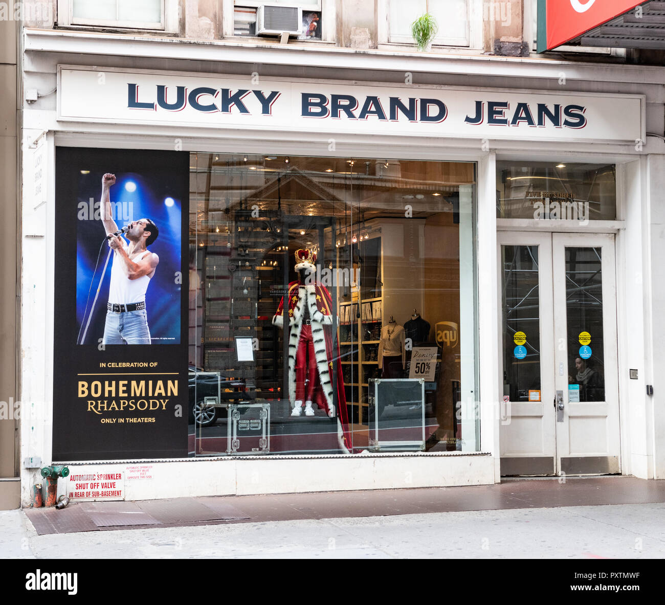 Lucky Brand Jeans store in the SoHo neighbourhood of New York City Stock  Photo - Alamy