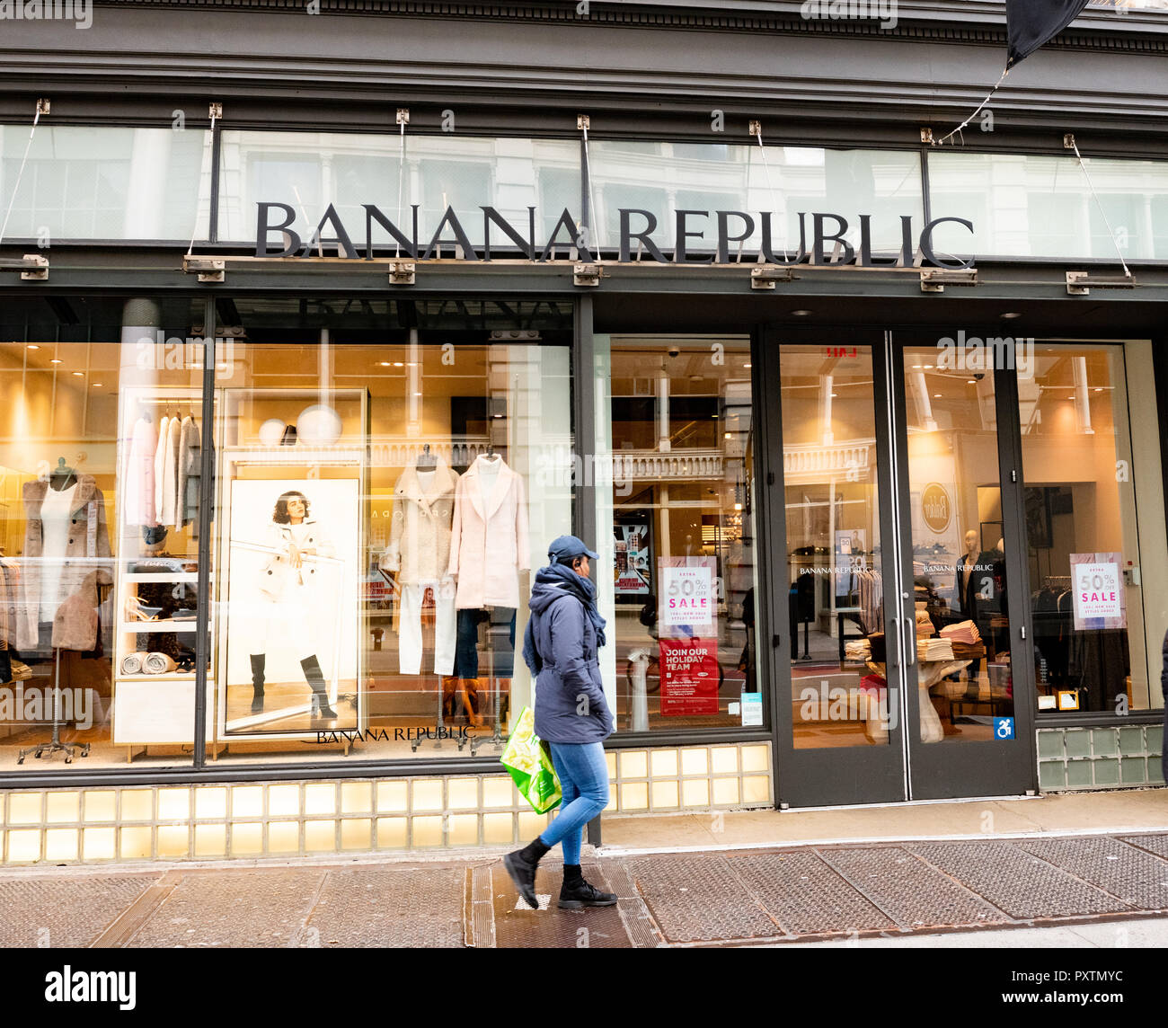 Banana Republic store in the SoHo neighbourhood of New York City Stock  Photo - Alamy