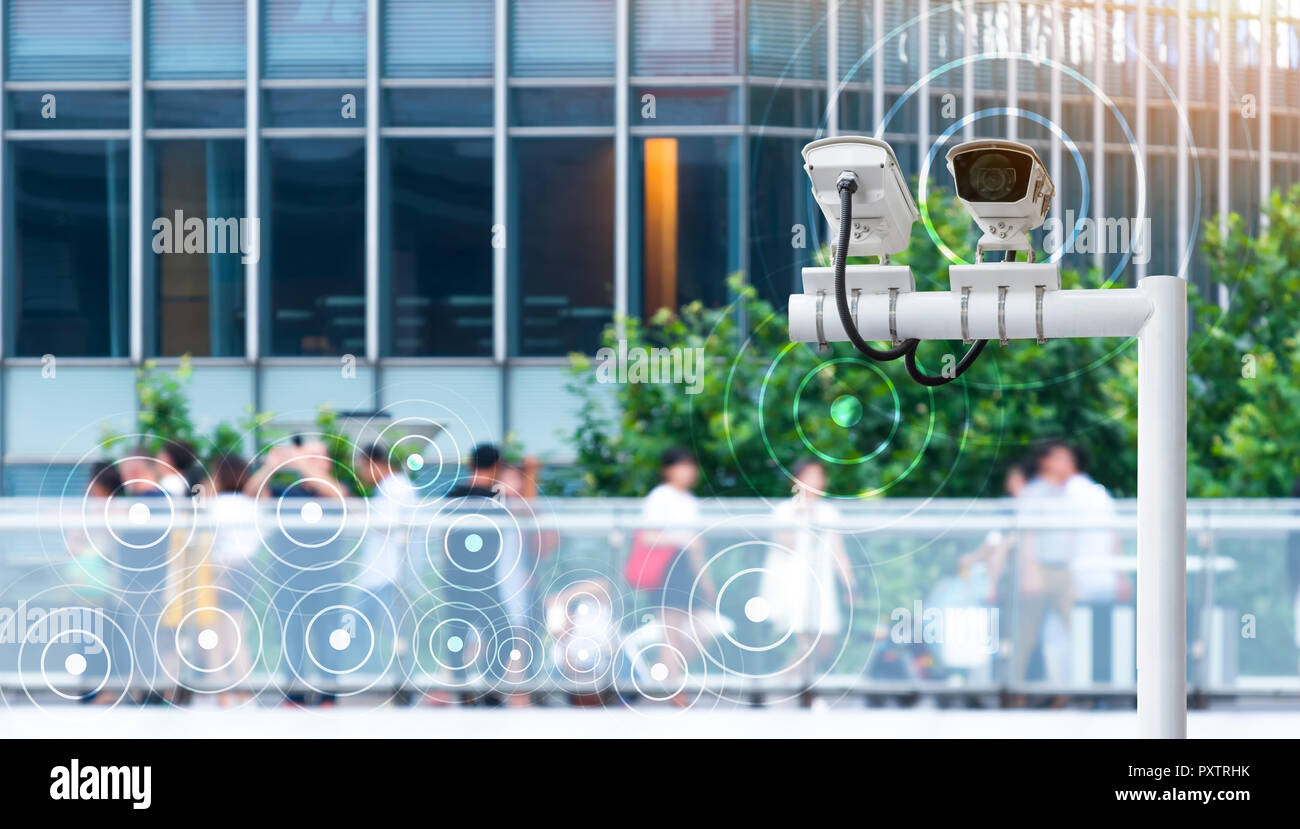 Machine Learning analytics identify person technology , Artificial intelligence ,Big data , iot concept. Cctv , security camera and face recognition p Stock Photo