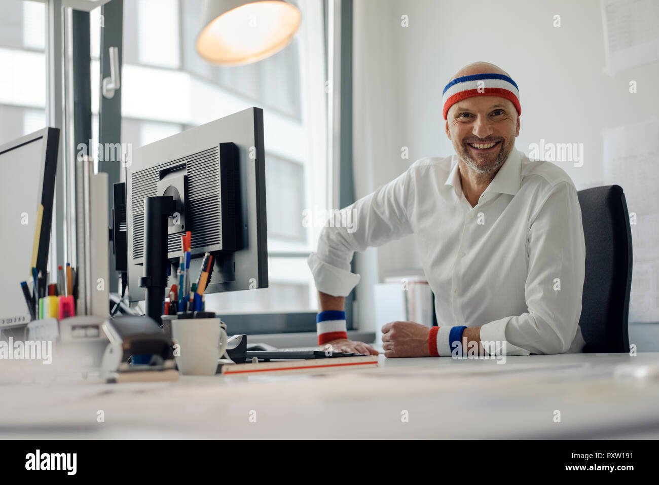 Wearing sweat bands hires stock photography and images Alamy