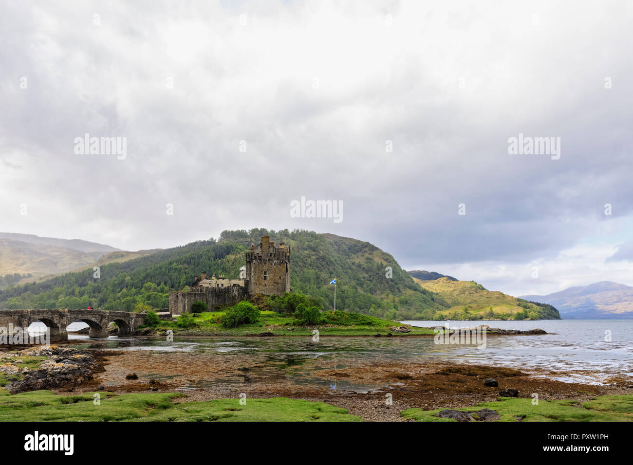 UK, Scotland, Dornie, Loch Duich, Eilean Donan Castle Stock Photo