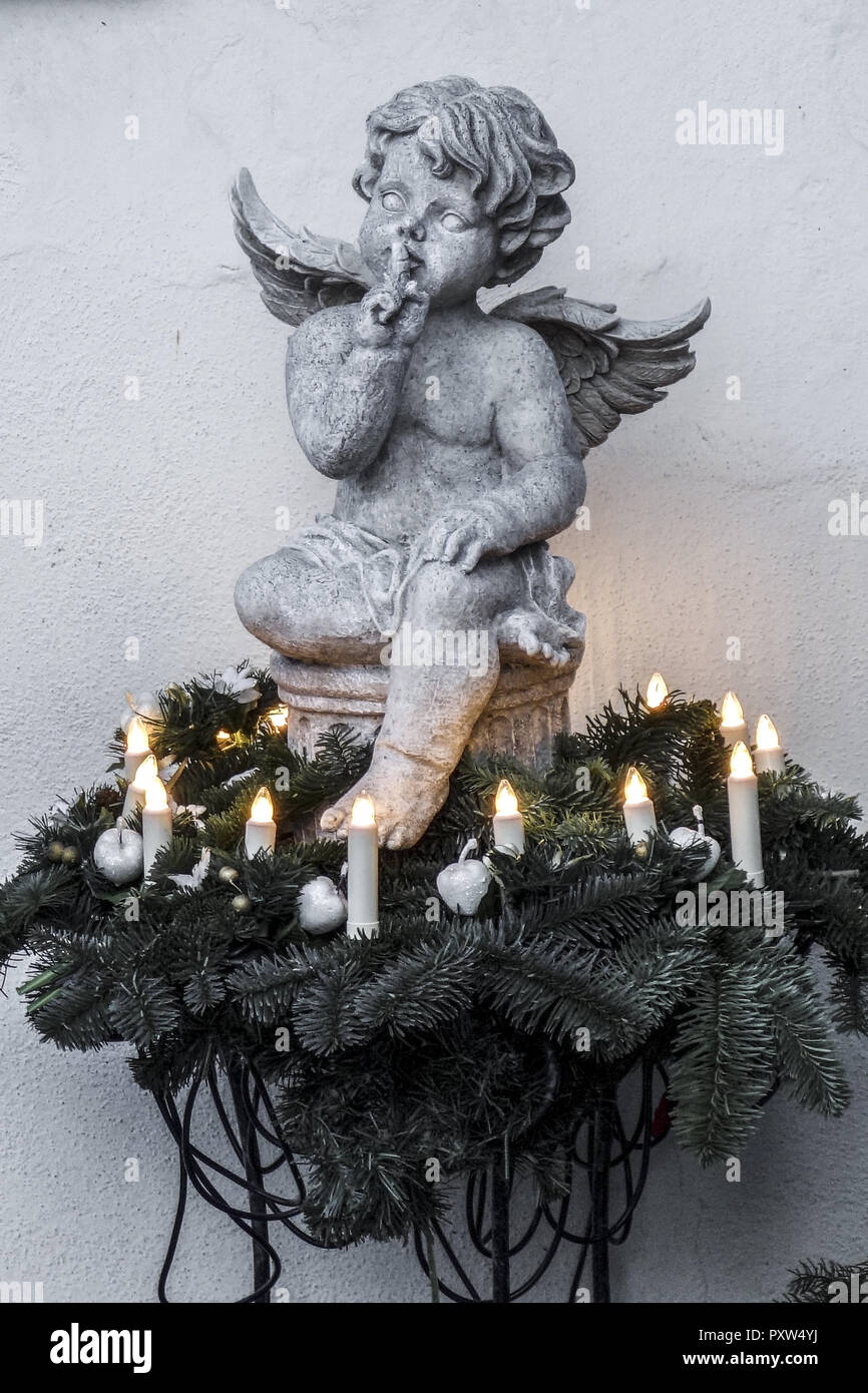 Engelsfigur mit Lichtern im Advent, Angel figurine with lights in Advent,  Angel, Figurine, Figure, Christmas, Advent, Advent Time, Decorations,  Candle Stock Photo - Alamy