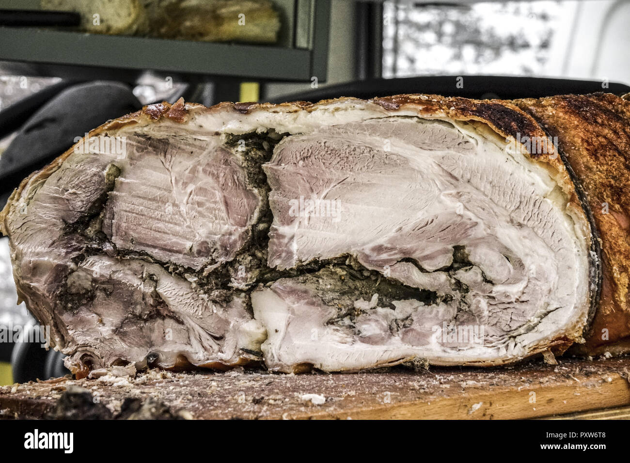 Imbiss-Stand mit der Schweinefleisch-Spezialität Porchetta, Wochenmarkt, Siena, Latium, Italien, Europa (www.allover.cc/TPH) Stock Photo