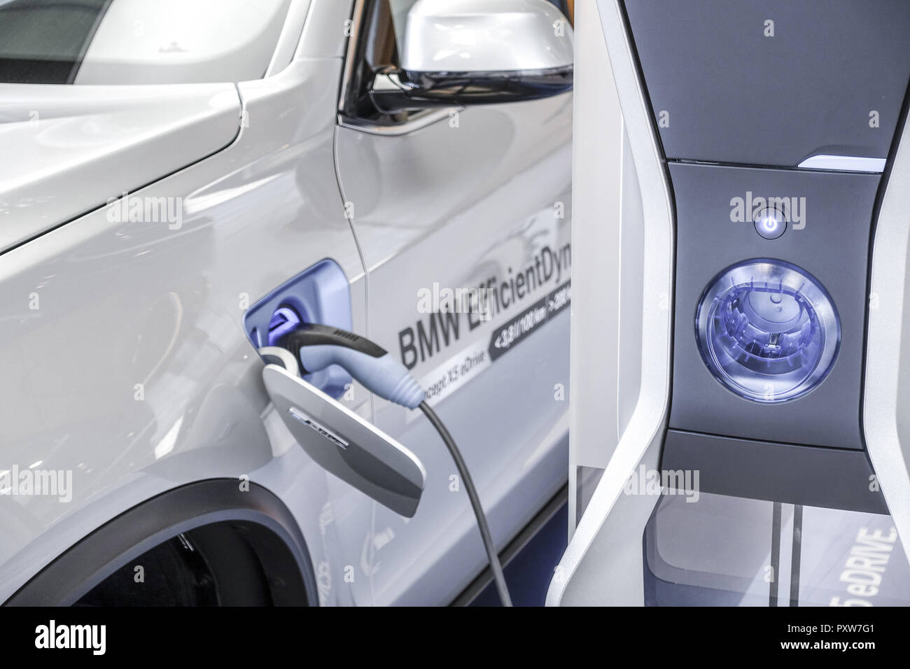 BMW Concept X5 eDrive, Sports Activity Vehicle (SAV) (www.allover.cc/TPH) Stock Photo