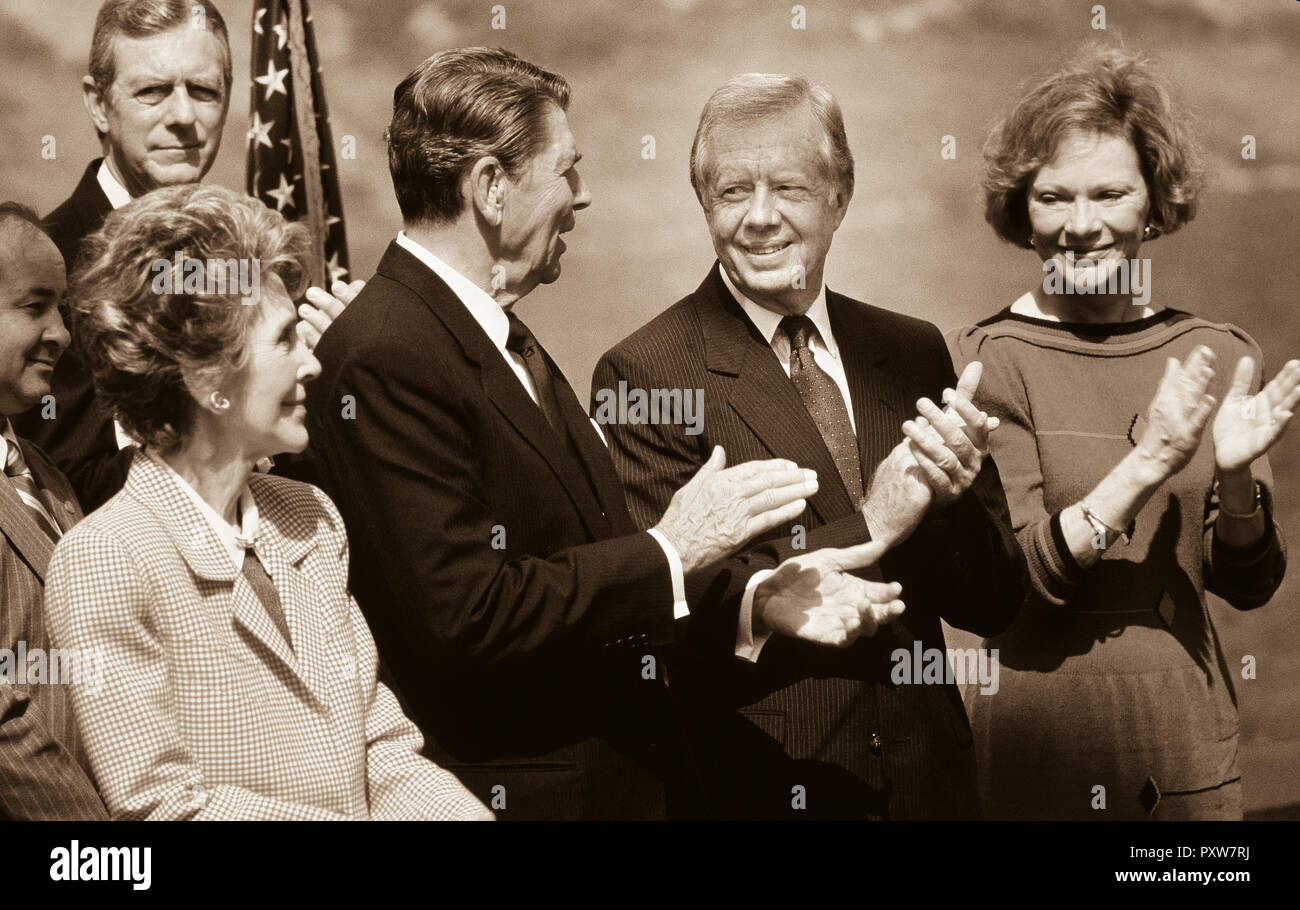 Presidents Jimmy Carter and Ronald Reagan and their wives - Nancy Reagan and Rosalynn Carter at the dedication of the Carter Presidential Library in Atlanta, Georgia on October 1, 1986. Stock Photo