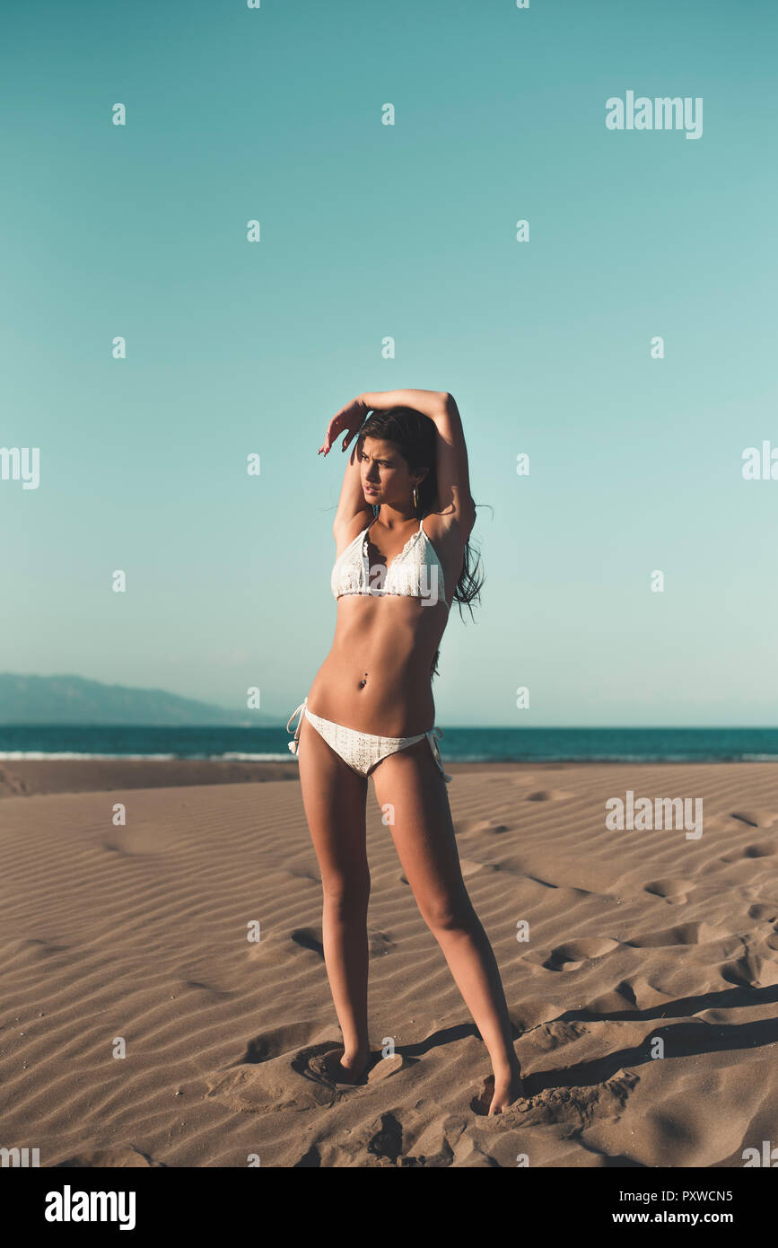 Teenage girl wearing bikini hi-res stock photography and images - Alamy