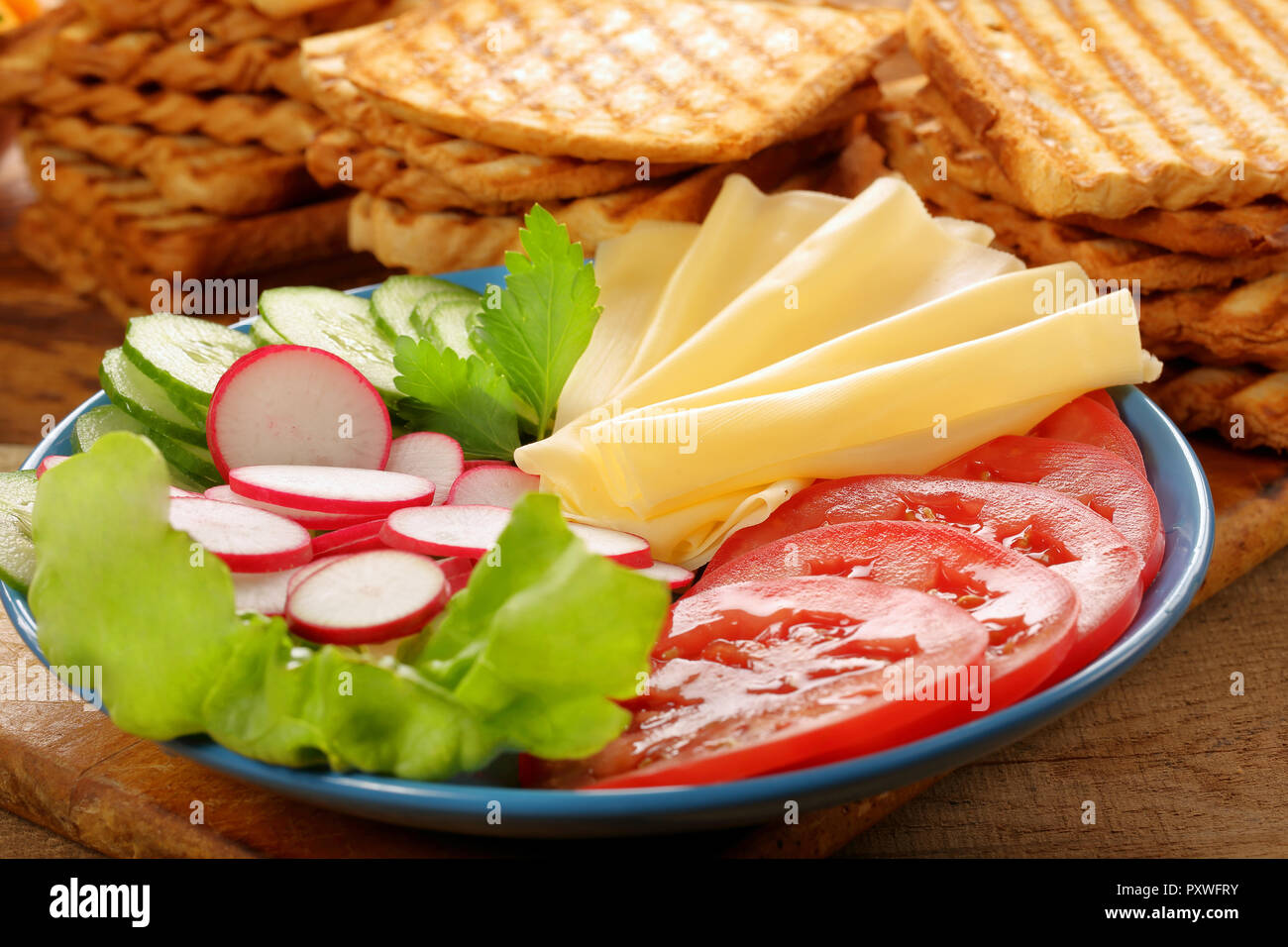 Healthy lunch for school with vegetable sandwich Stock Photo Alamy