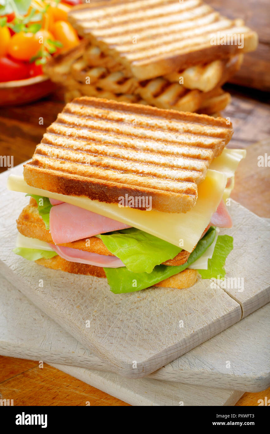 Healthy lunch for school with vegetable sandwich Stock Photo Alamy
