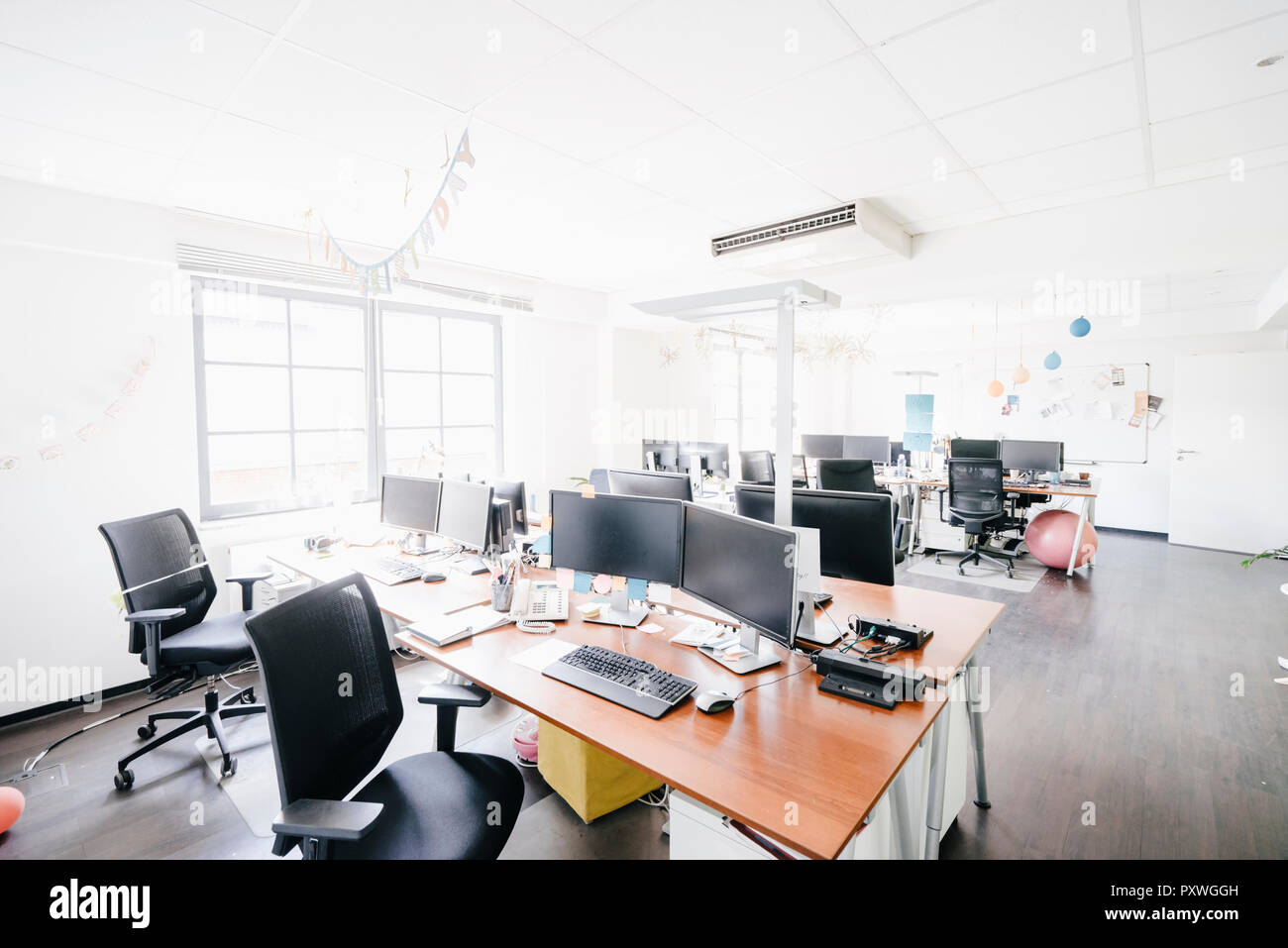 Birthday Decoration In An Office Stock Photo 223067281 Alamy