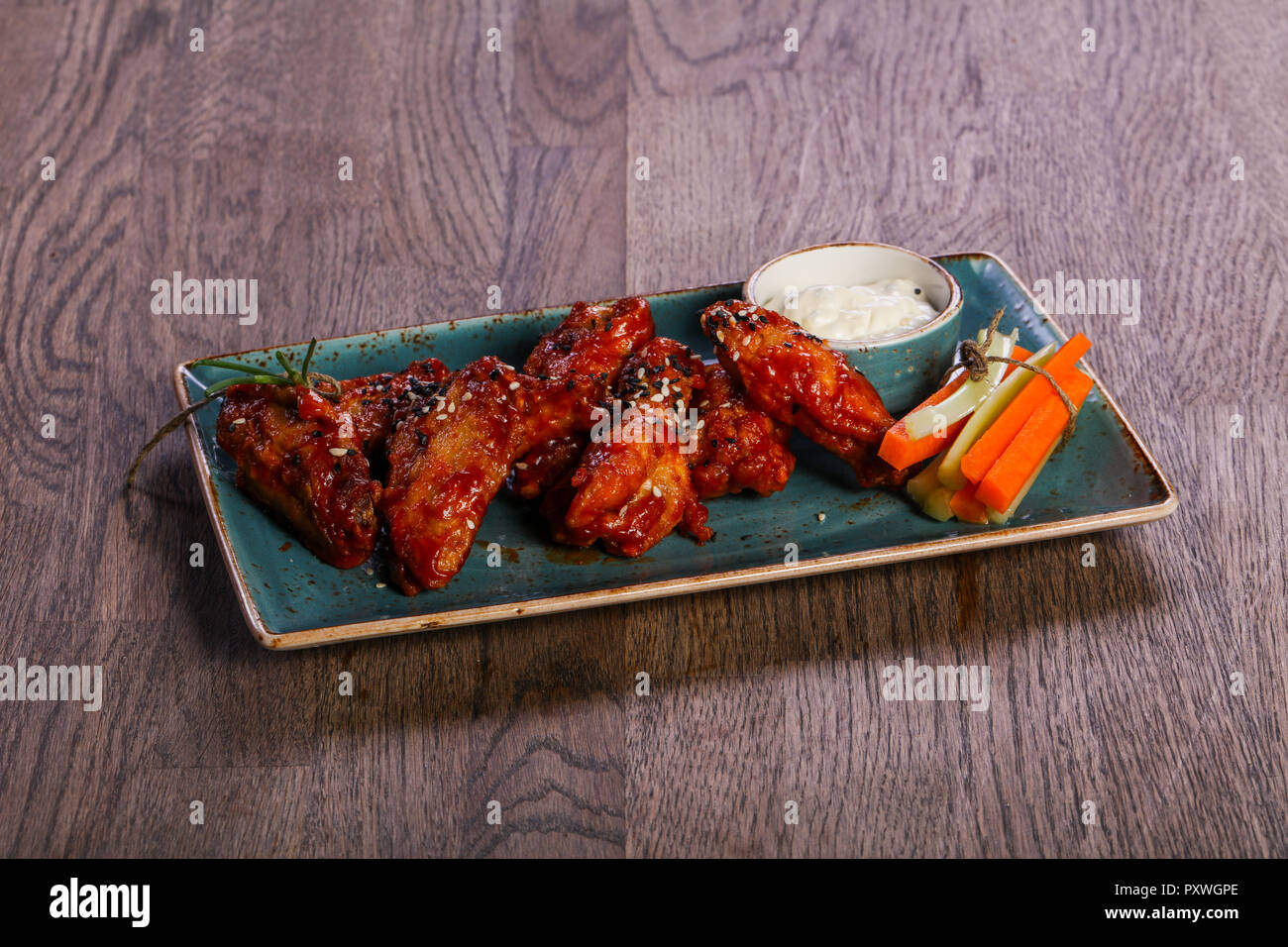 Chicken wings with dip sauce Stock Photo - Alamy