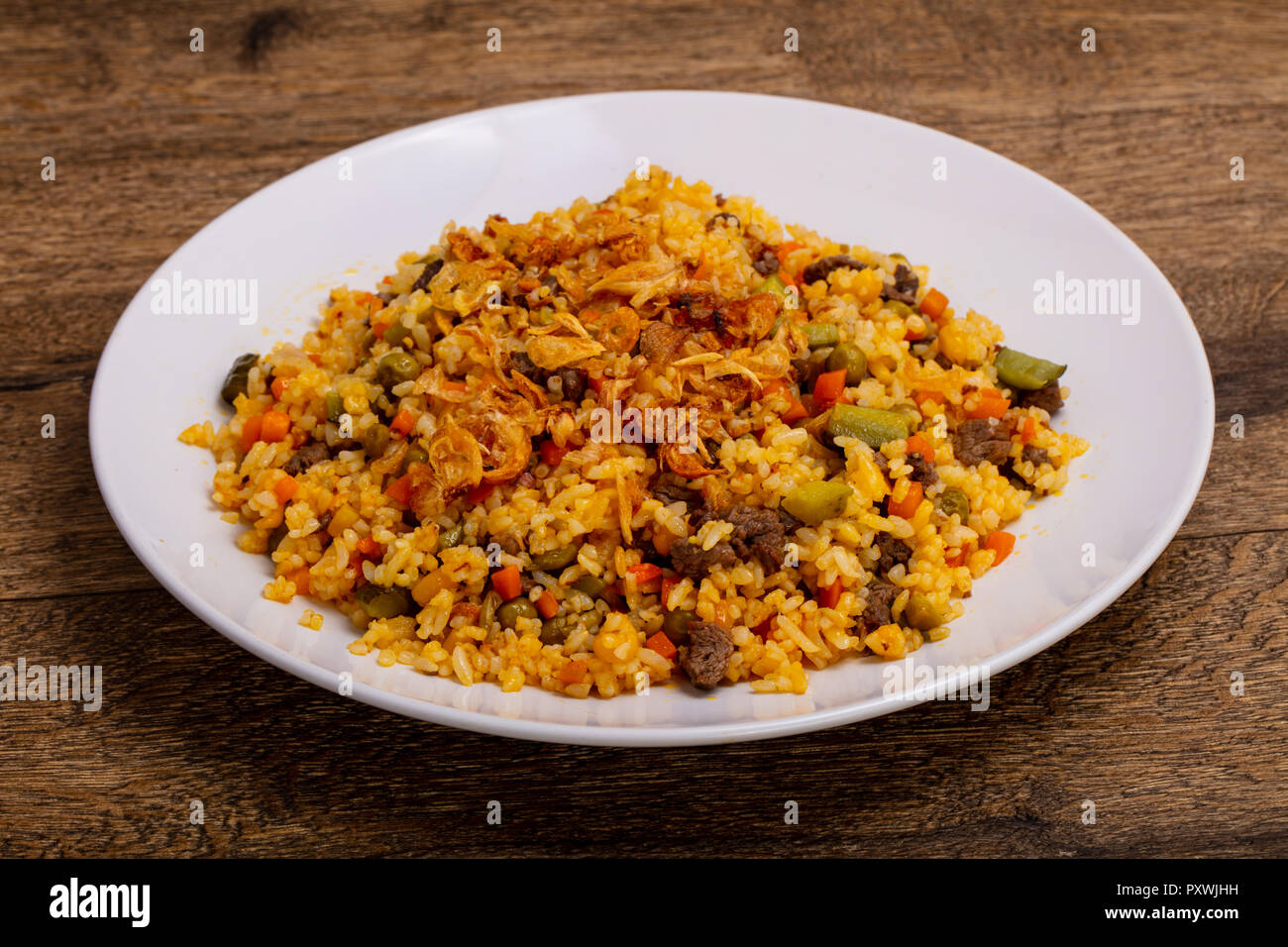 Fried rice with beef and vegetables Stock Photo - Alamy