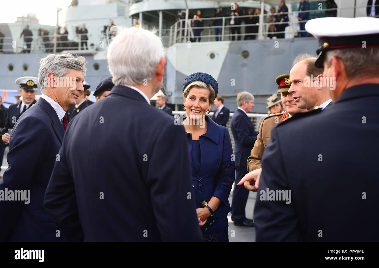 The Earl (2nd right) and Countess of Wessex (centre) during a visit by King Willem-Alexander and Queen Maxima of the Netherlands to HMS Belfast for an on-the-water capability demonstration between the Royal Netherlands Marine Corps and the Royal Marines. Stock Photo