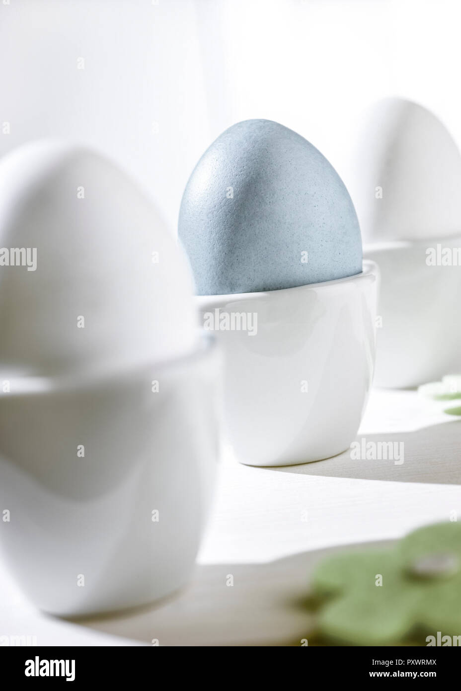 Eier in Eierbechern Stock Photo