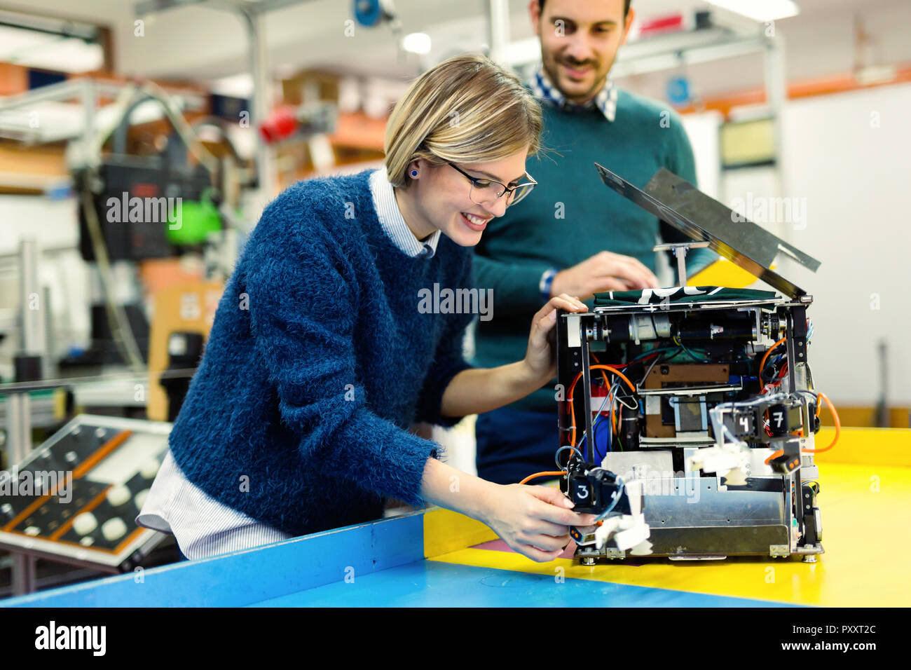 Mechanical engineer students hi-res stock photography and images - Alamy