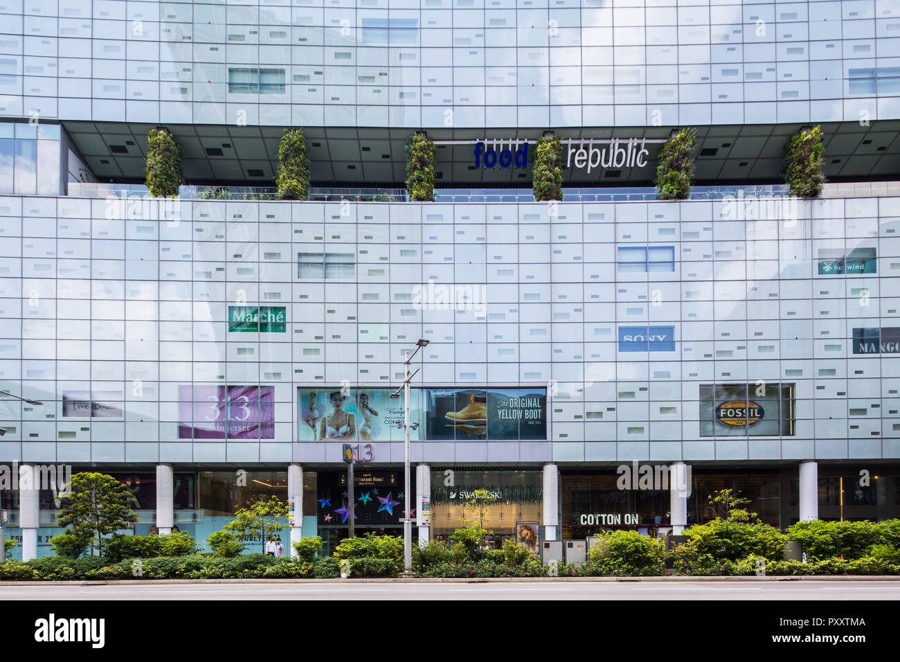 313@somerset Partition Somerset 313 facade design along Orchard Road, district 9, Singapore ...