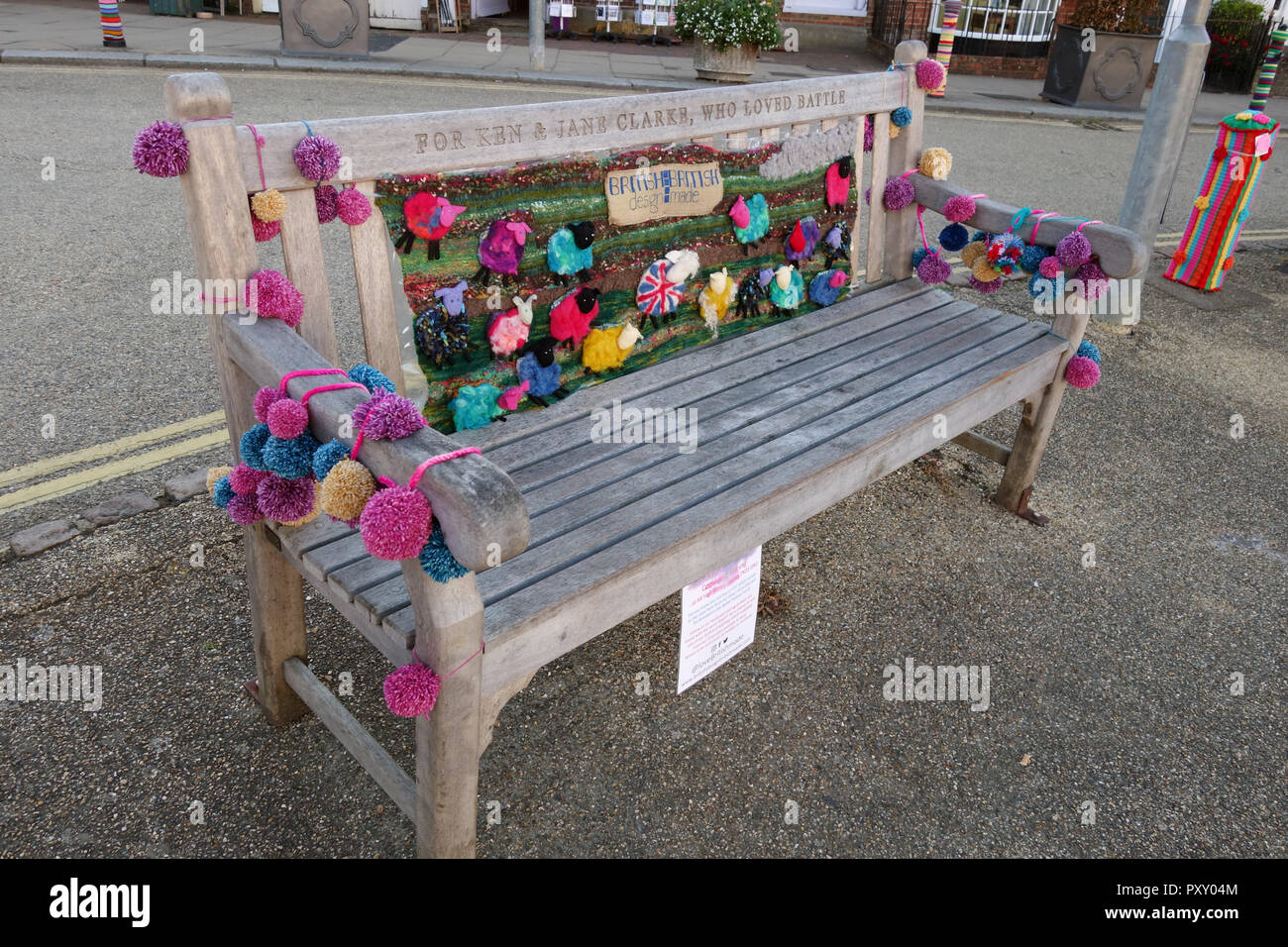 Yarn-bombing summer Chrismas decorations in Beaudesert, Scenic Rim,  Queensland, Australia. Street art made with knitting and crochet around  trees Stock Photo - Alamy