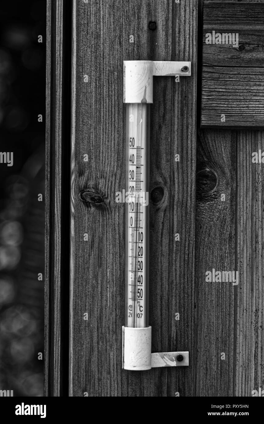 Thermometer Black and White Stock Photos & Images - Alamy
