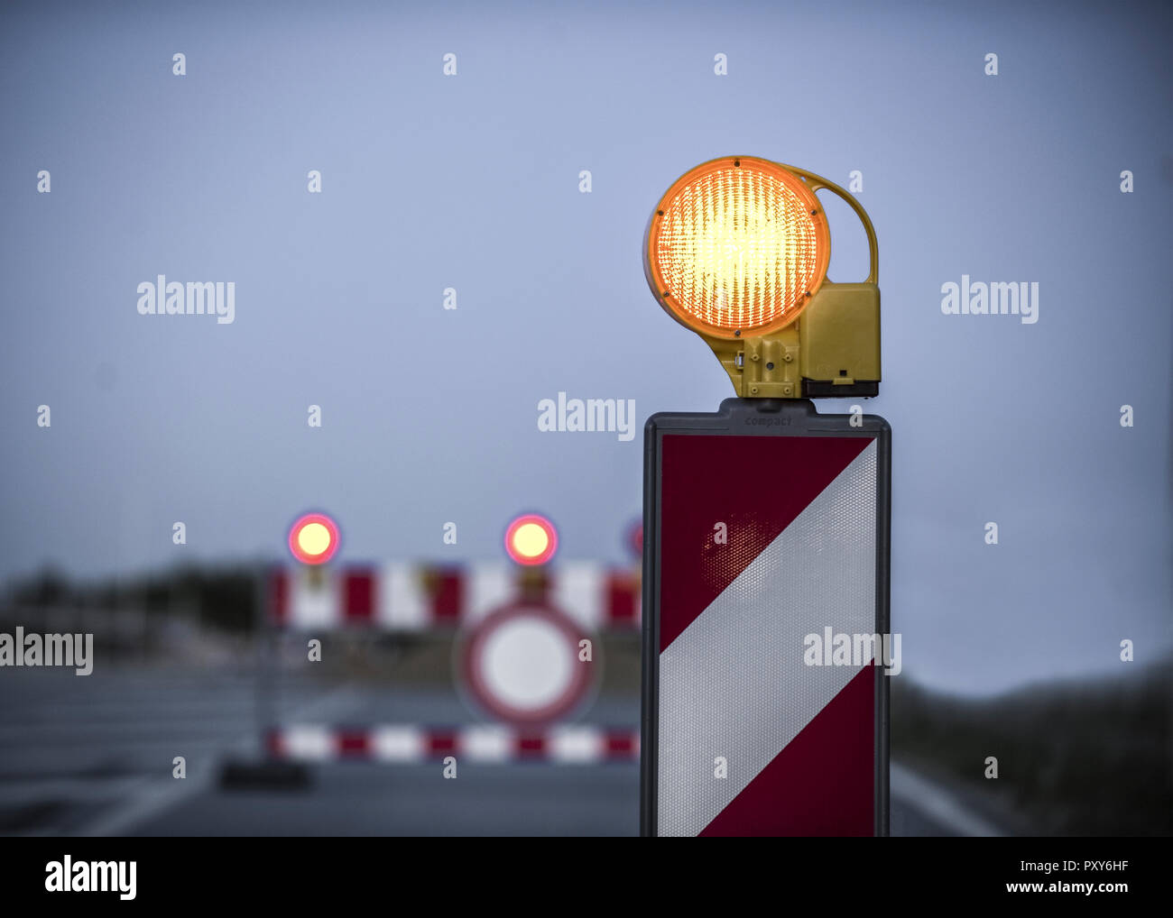 Warnleuchten Hi res Stock Photography And Images Alamy warnleuchten-hi-res-stock-photography-and-images-alamy