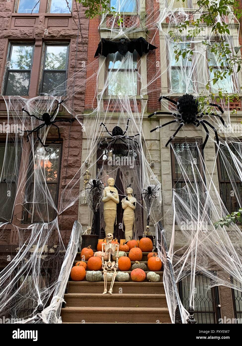 Halloween decorations in Upper West Side, Manhattan, NYC, USA ...