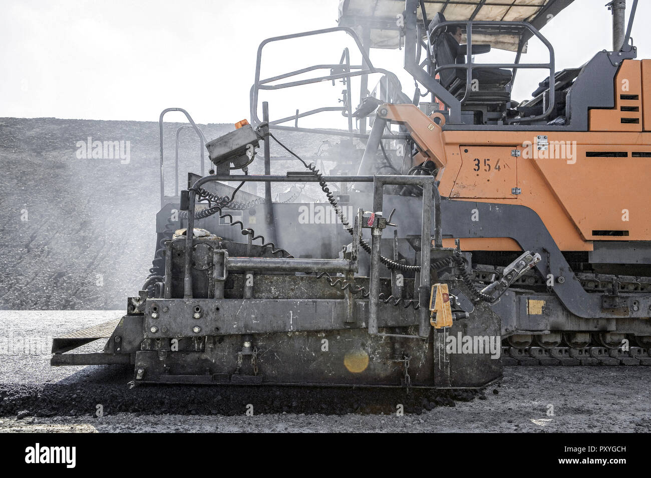 Teermaschine im Einsatz Stock Photo