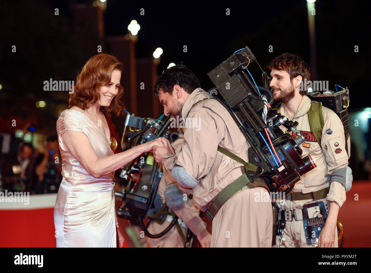 sigourney weaver ghostbusters red dress