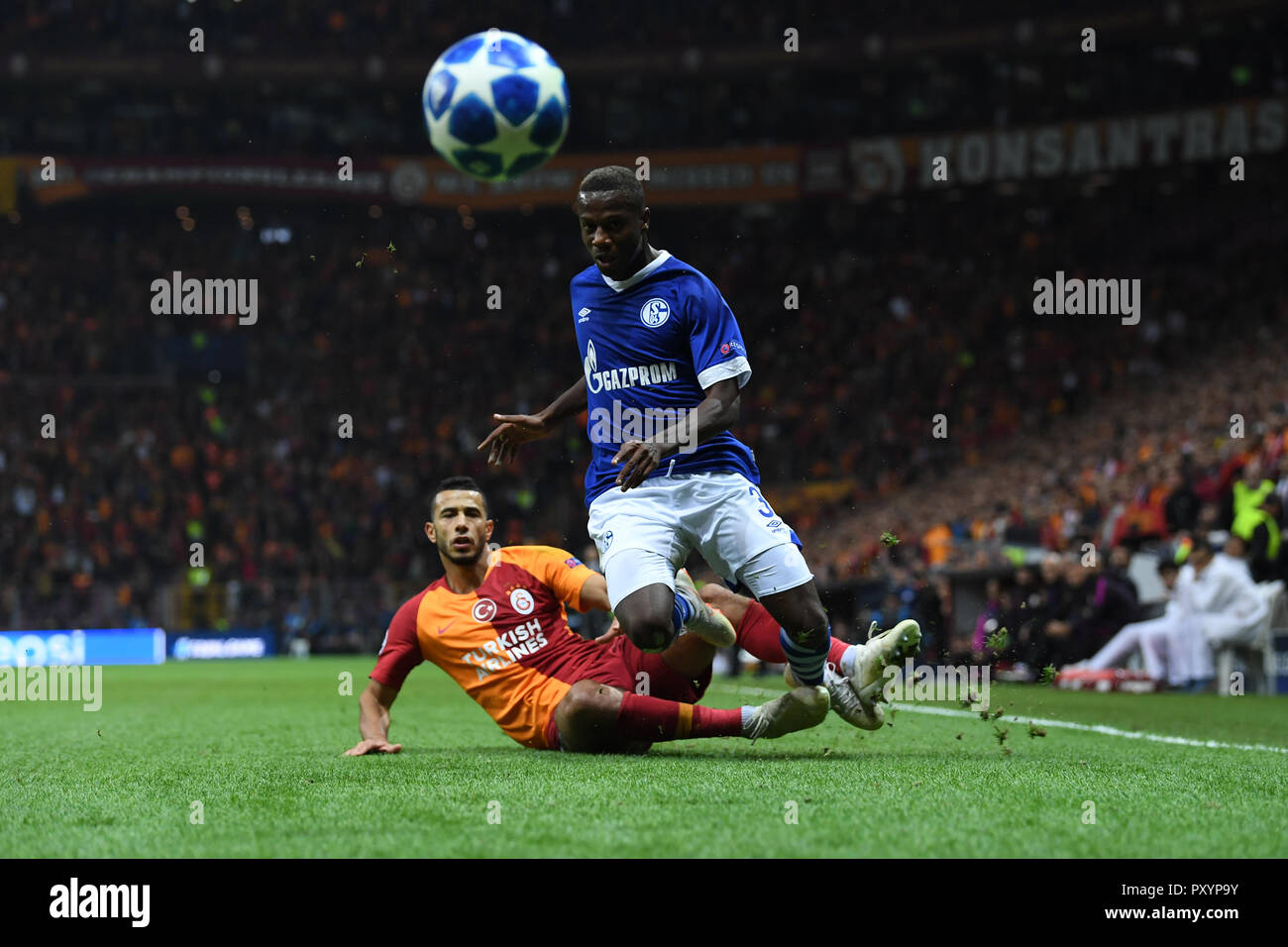 Adidas Uefa Champions League Finale 18 Mavi Futbol Topu Cw4134