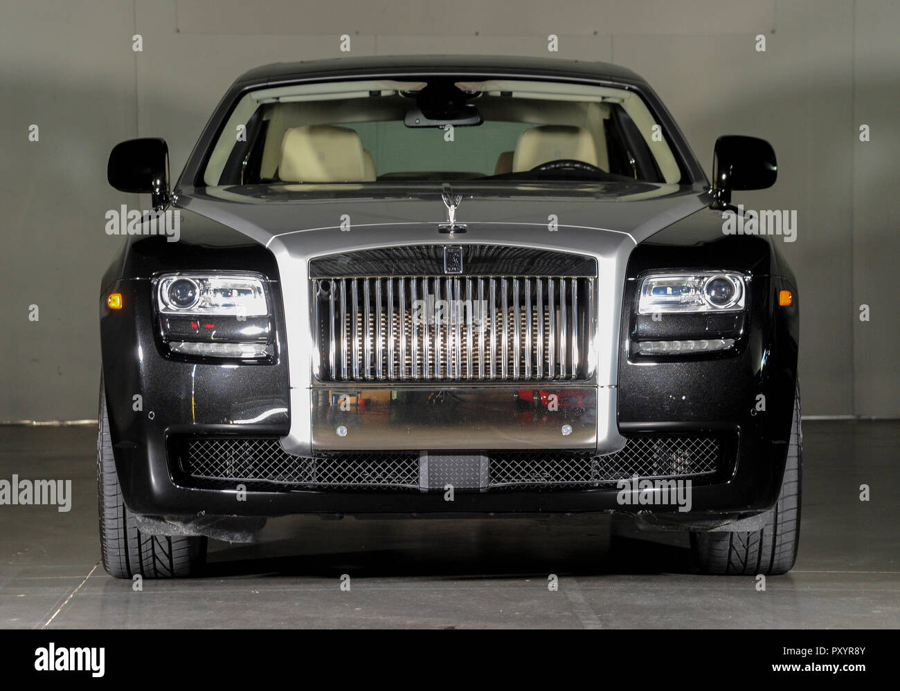 2017 RollsRoyce Ghost Prices Reviews and Photos  MotorTrend