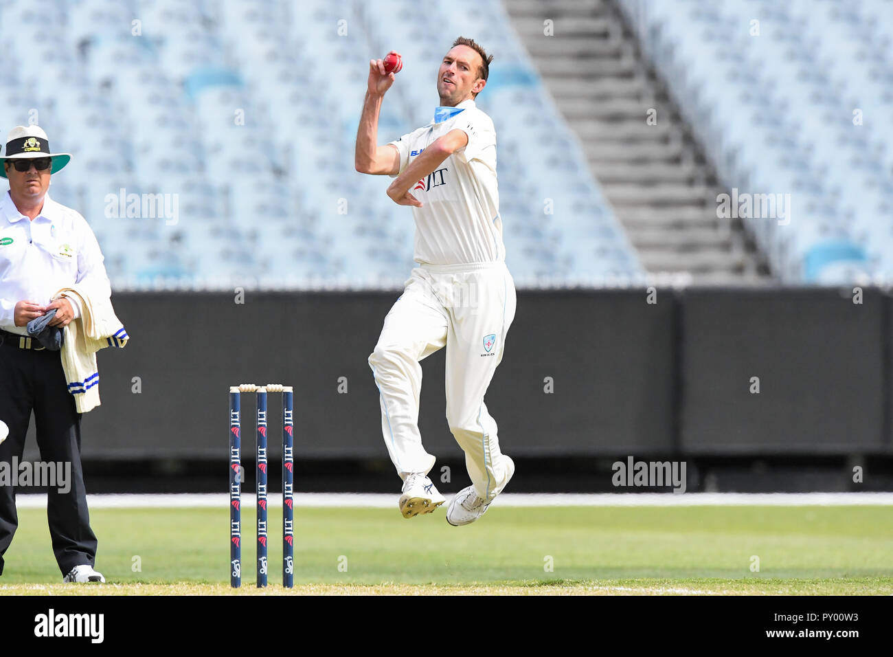 Mcg Melbourne Australia 25th Oct 2018 Jlt Sheffield Shield Cricket Victoria Men Versus Nsw Blues Day