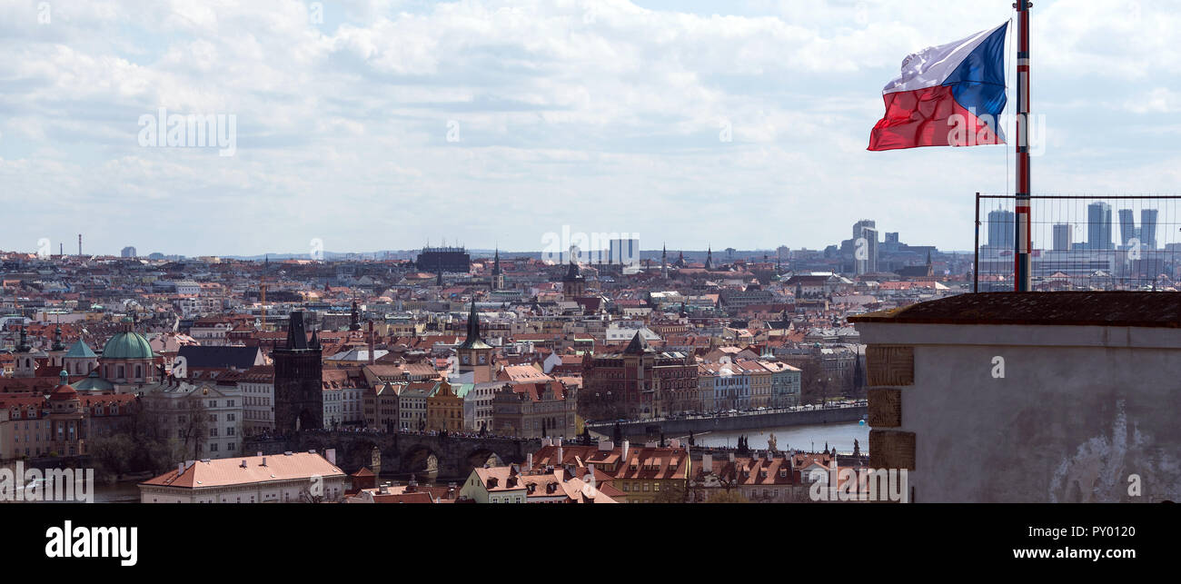 Red apr 25 1918 hires stock photography and images Alamy