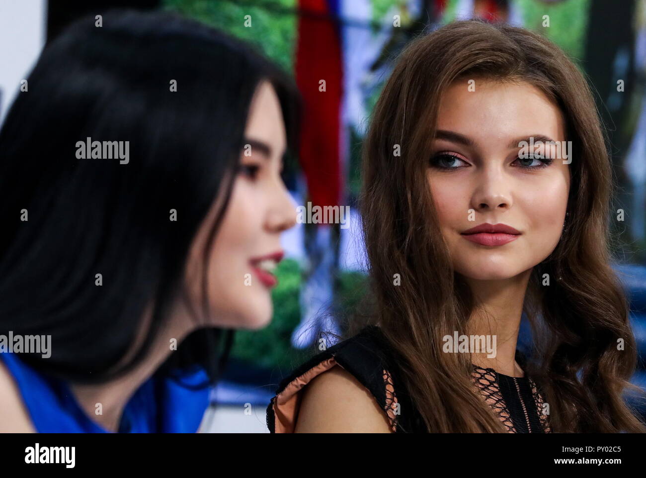 Moscow Russia 25th October 18 Natalya Stroeva L Second Runner Up At Miss Russia Beauty Pageant And Miss Russia 18 Yulia Polyachikhina A Participant In The Miss Universe 18 Beauty Pageant