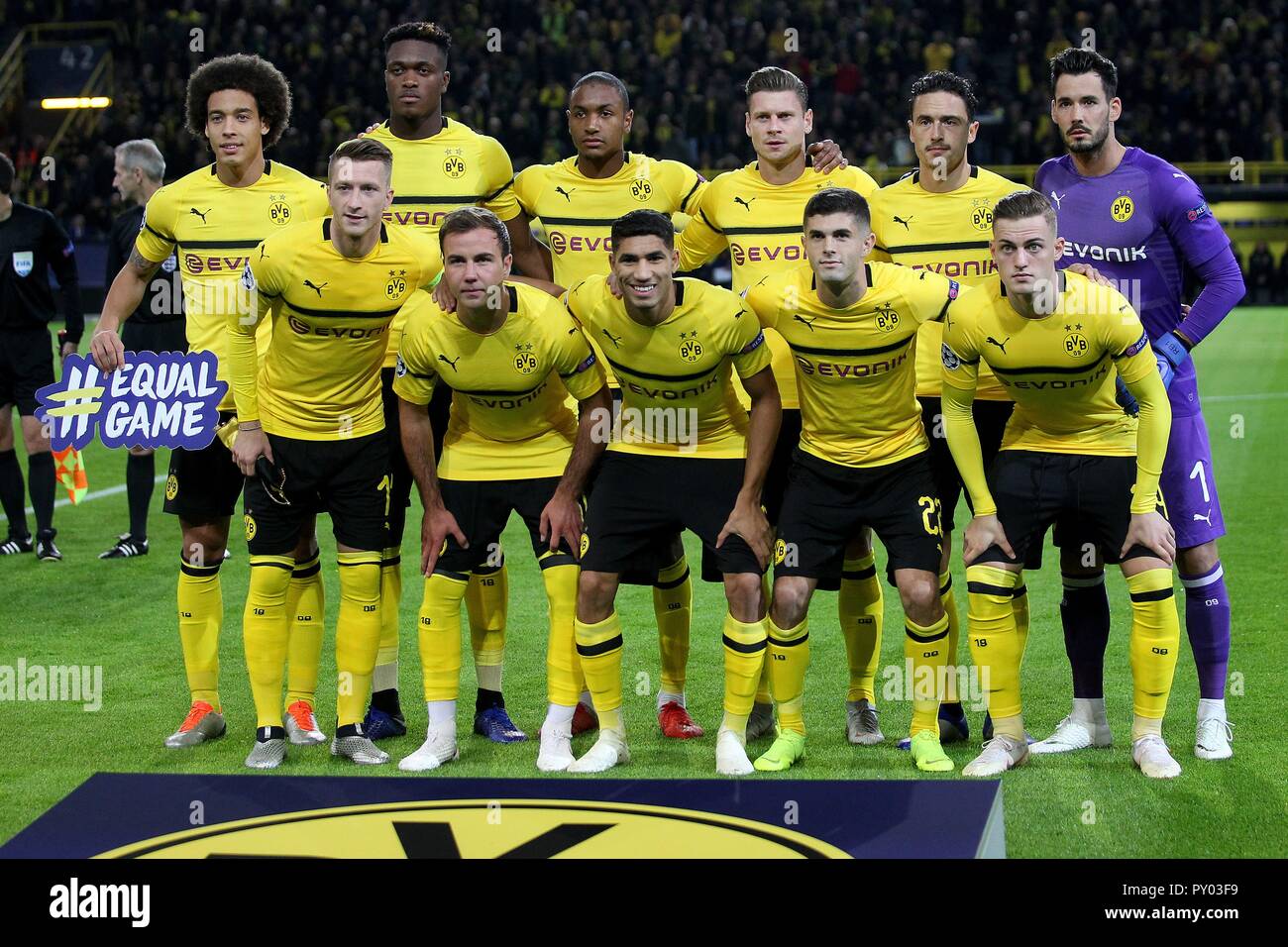 Firo 24 10 2018 Football Champions League Season 2018 2019 Bvb Borussia Dortmund Atletico Madrid Team Photo Axel Witsel Bvb Borussia Dortmund Dan Axel Zagadou Bvb Borussia Dortmund Abdou Diallo Bvb Borussia Dortmund Lukasz Piszcek