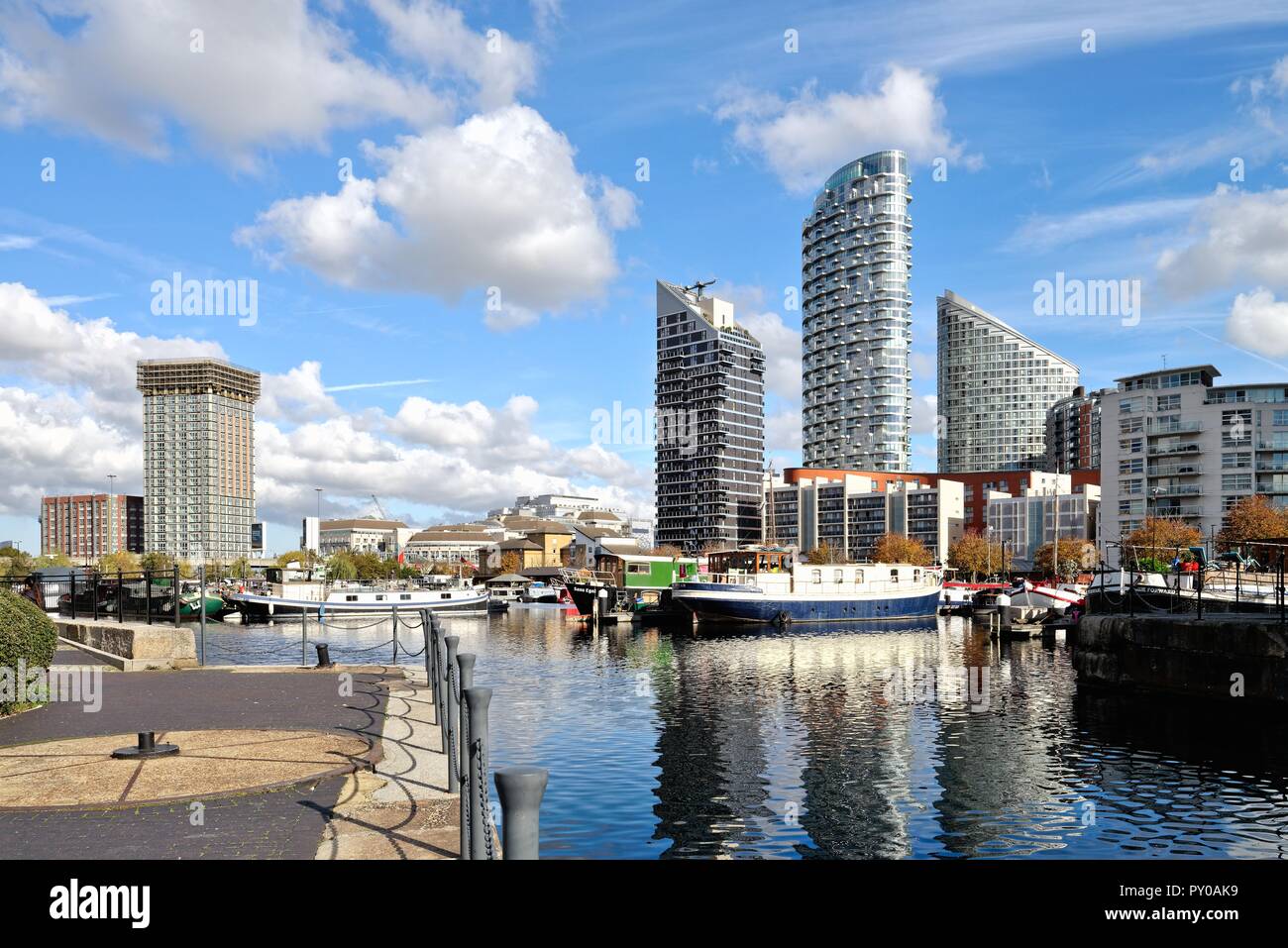 Poplar Dock Marina, Isle of Dogs, Canary Wharf London Docklands England UK Stock Photo