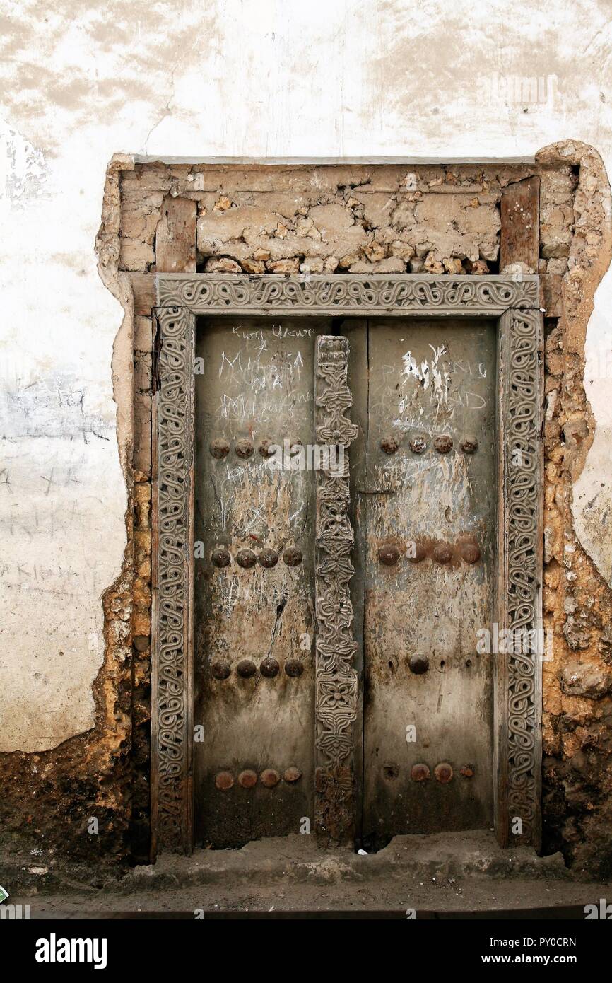 Zanzibar wood door hires stock photography and images Alamy