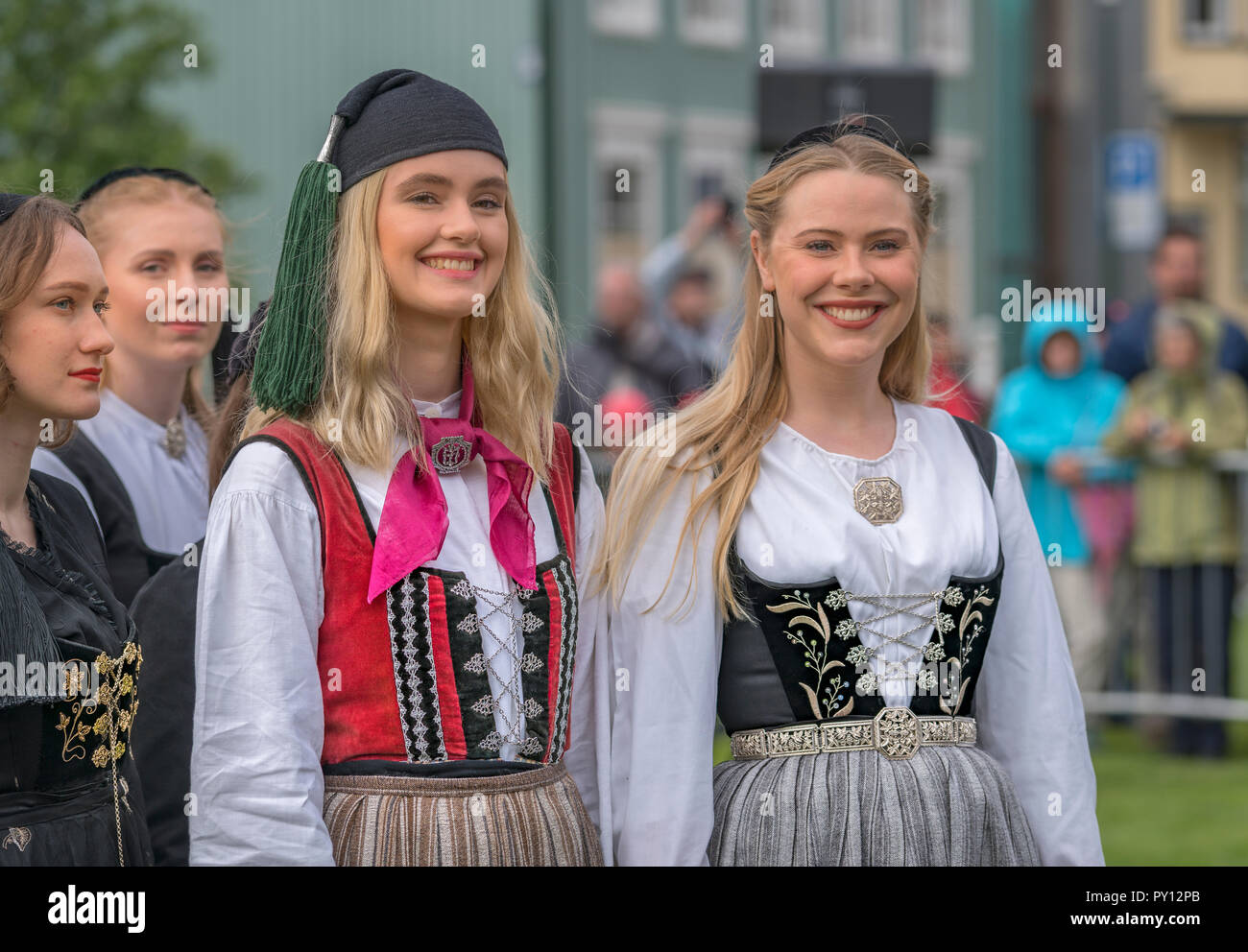 National costume hi-res stock photography and images - Page 5 - Alamy