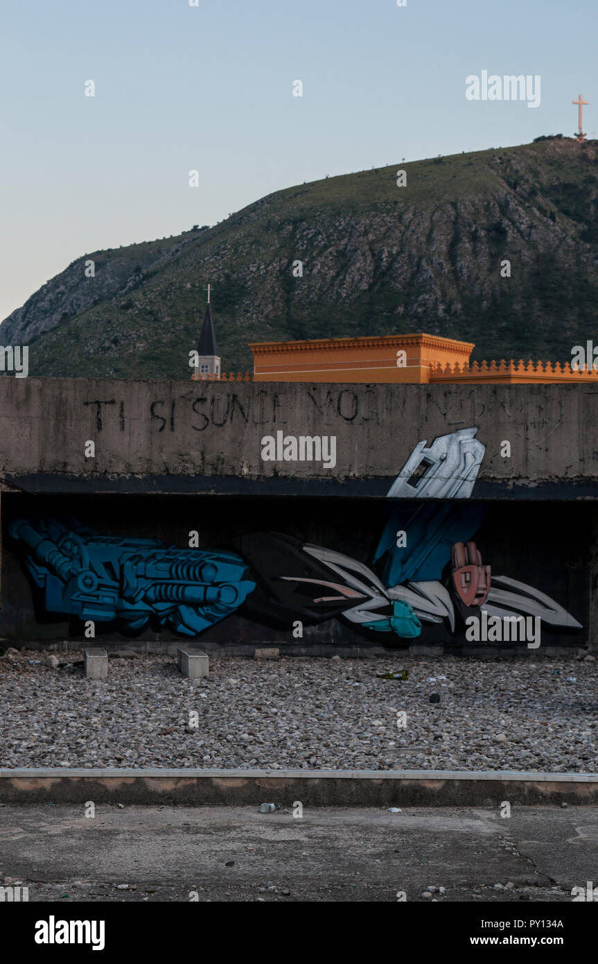 Mostar: mural around the Staklena Banka, a building used by Bosnian War snipers, later transformed as the Staklena Banka Collection public art space Stock Photo