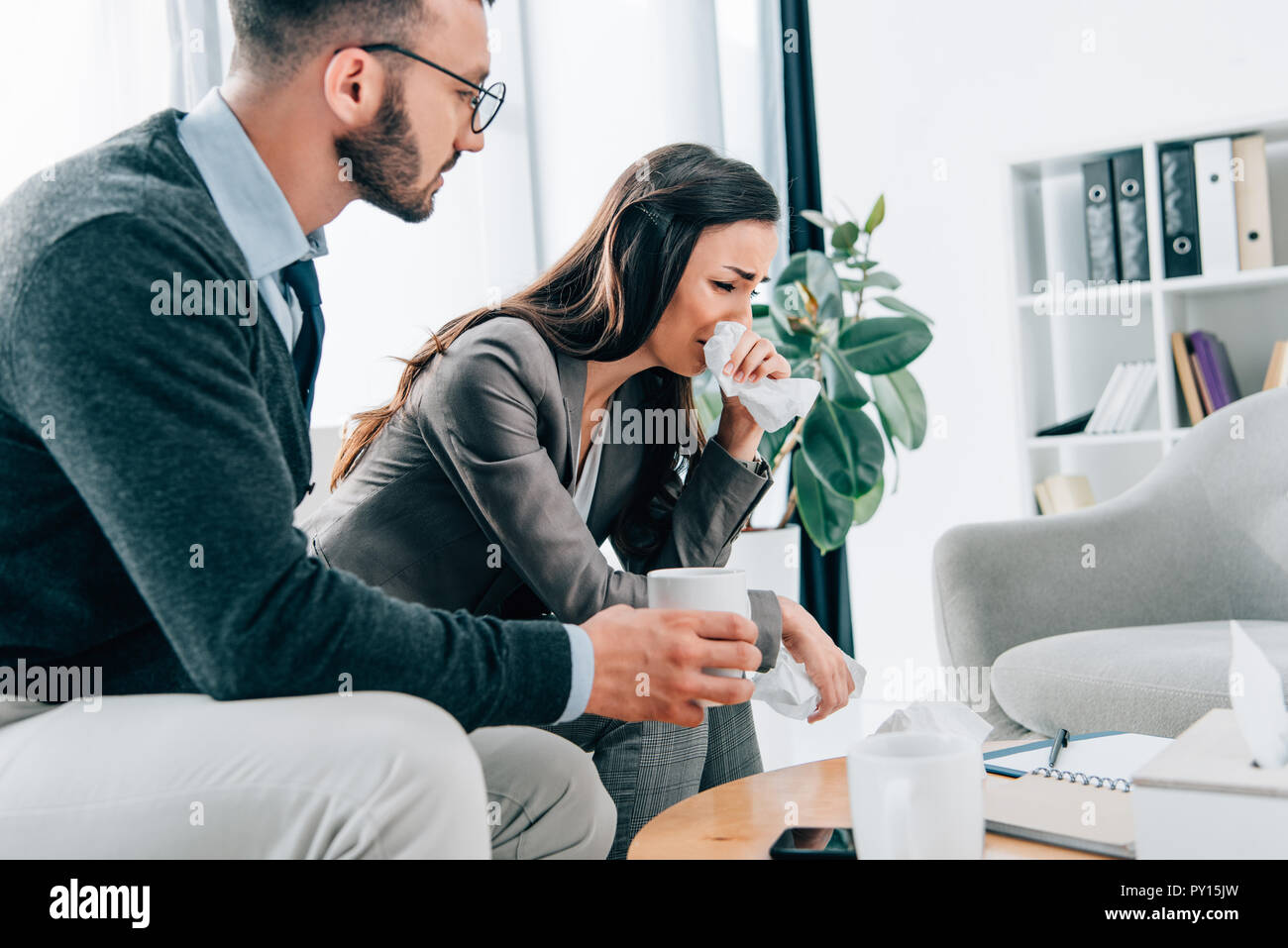 Crying female hi-res stock photography and images - Alamy