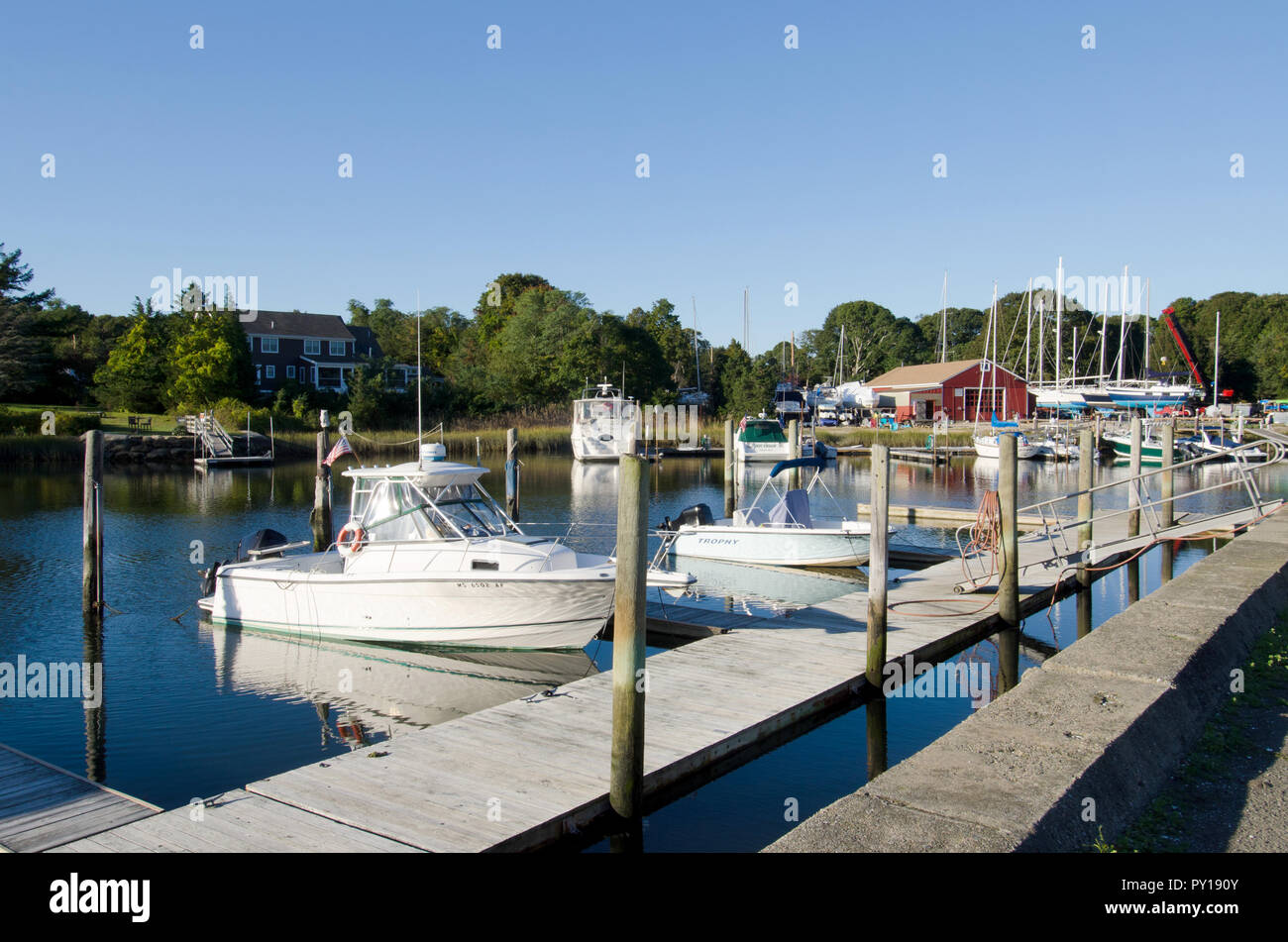 Bourne river hires stock photography and images Alamy