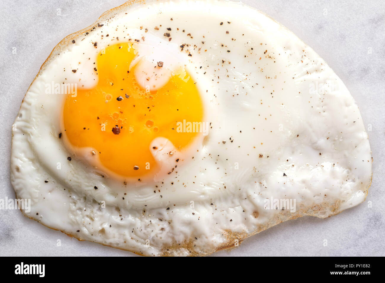 Egg, Free Stock Photo, Illustration of a fried egg sunny side up