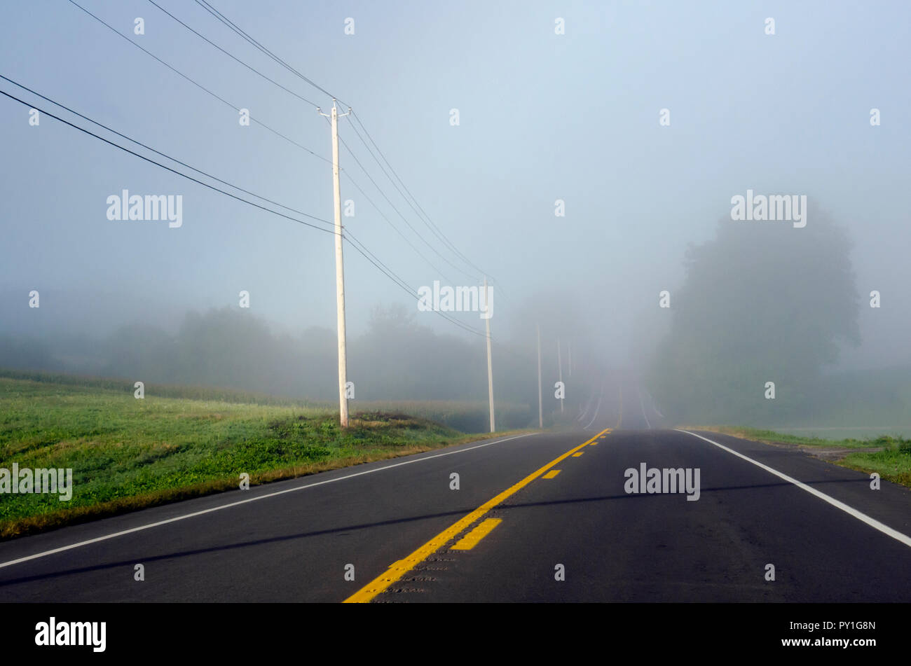 Empty freeway hi-res stock photography and images - Alamy