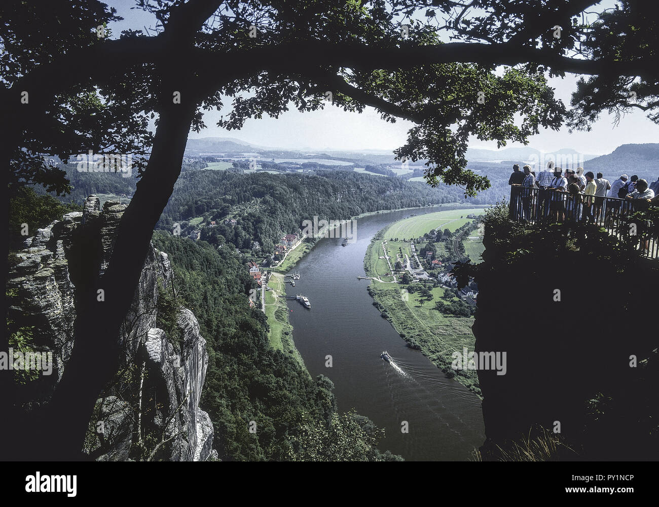 Elbsandsteingebirge, Blick von Bastei auf die Elbe, Saechsische Schweiz Stock Photo