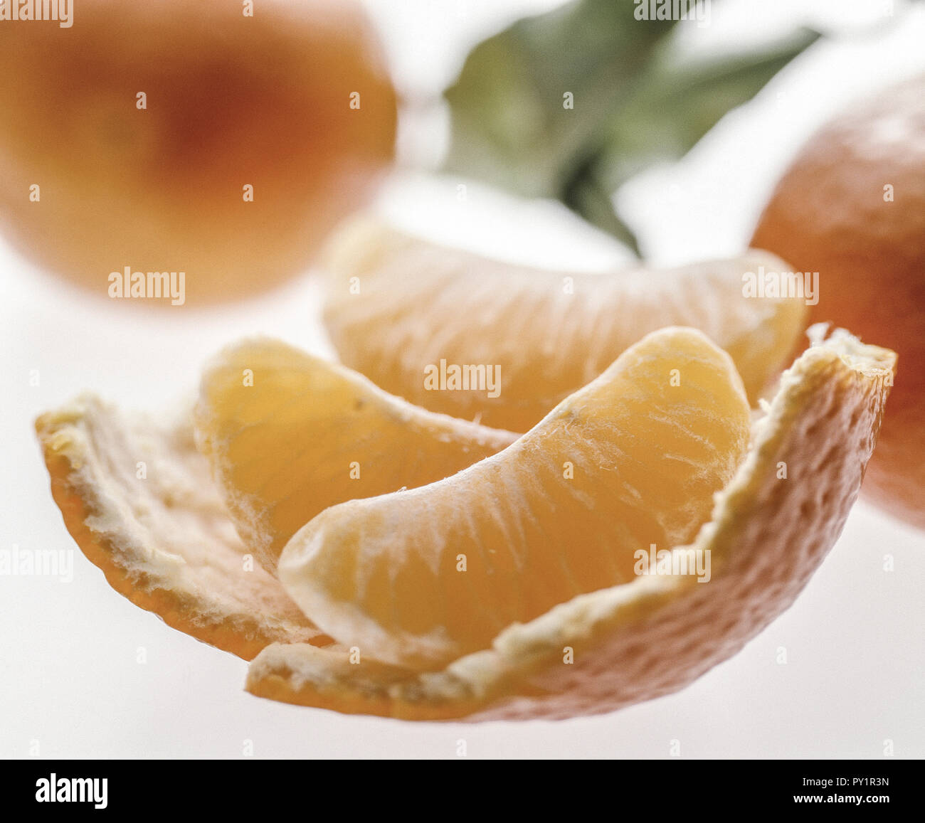 Mandarine, geschaelt Stock Photo