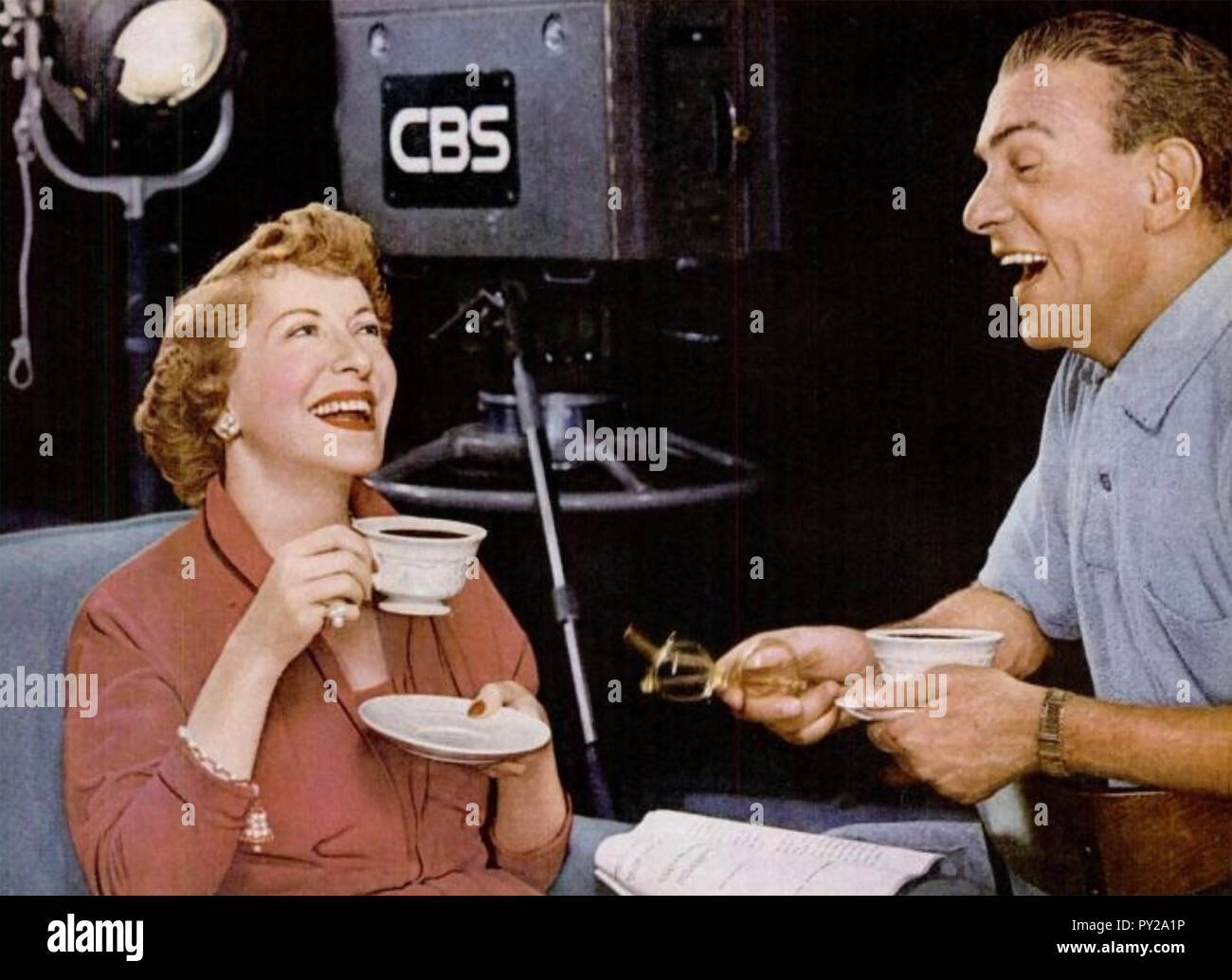 GWORGE BURNS and Gracie Allen. American husband and wife comedy duo in an advert for the Pan-American Coffee Bureau in 1953 Stock Photo