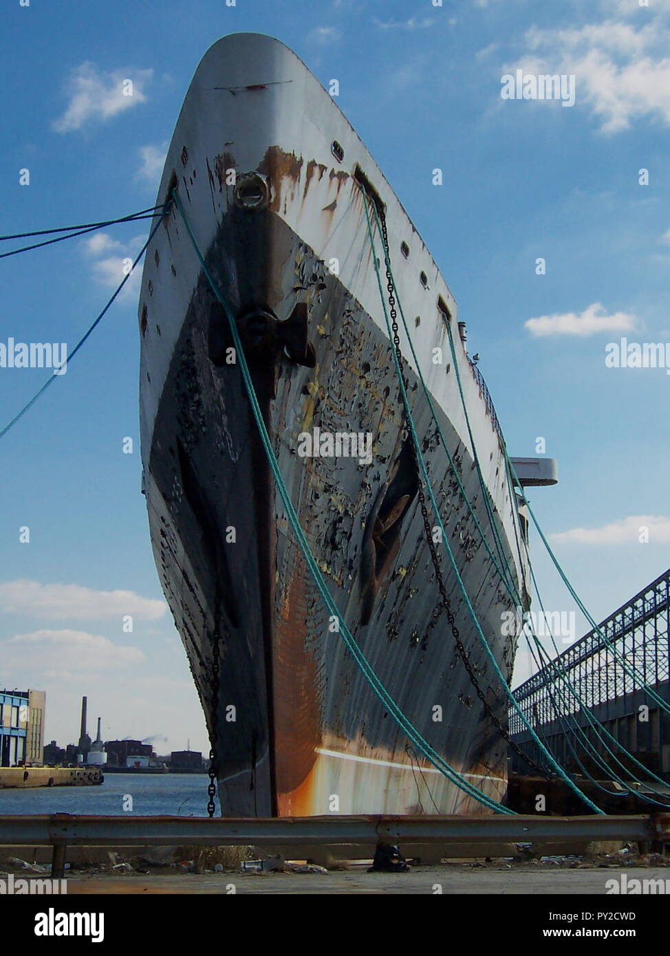 Once classy ship rusting at pier hires stock photography and images