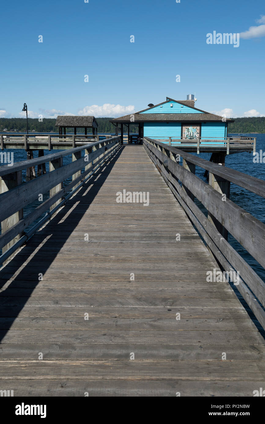 Campbell river fishing pier hi-res stock photography and images - Alamy