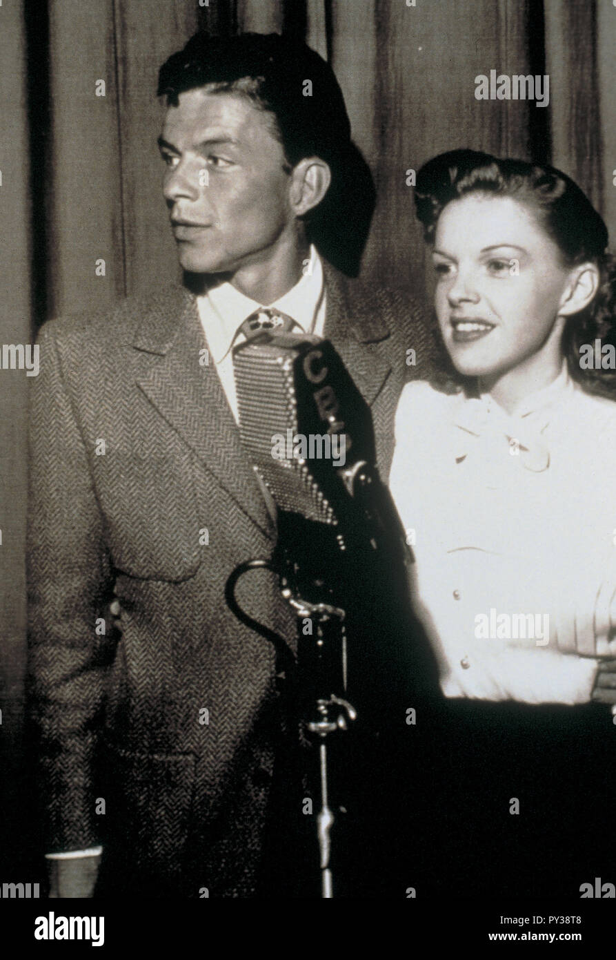 frank sinatra, judy garland Stock Photo Alamy frank sinatra, judy garland Stock Photo Alamy