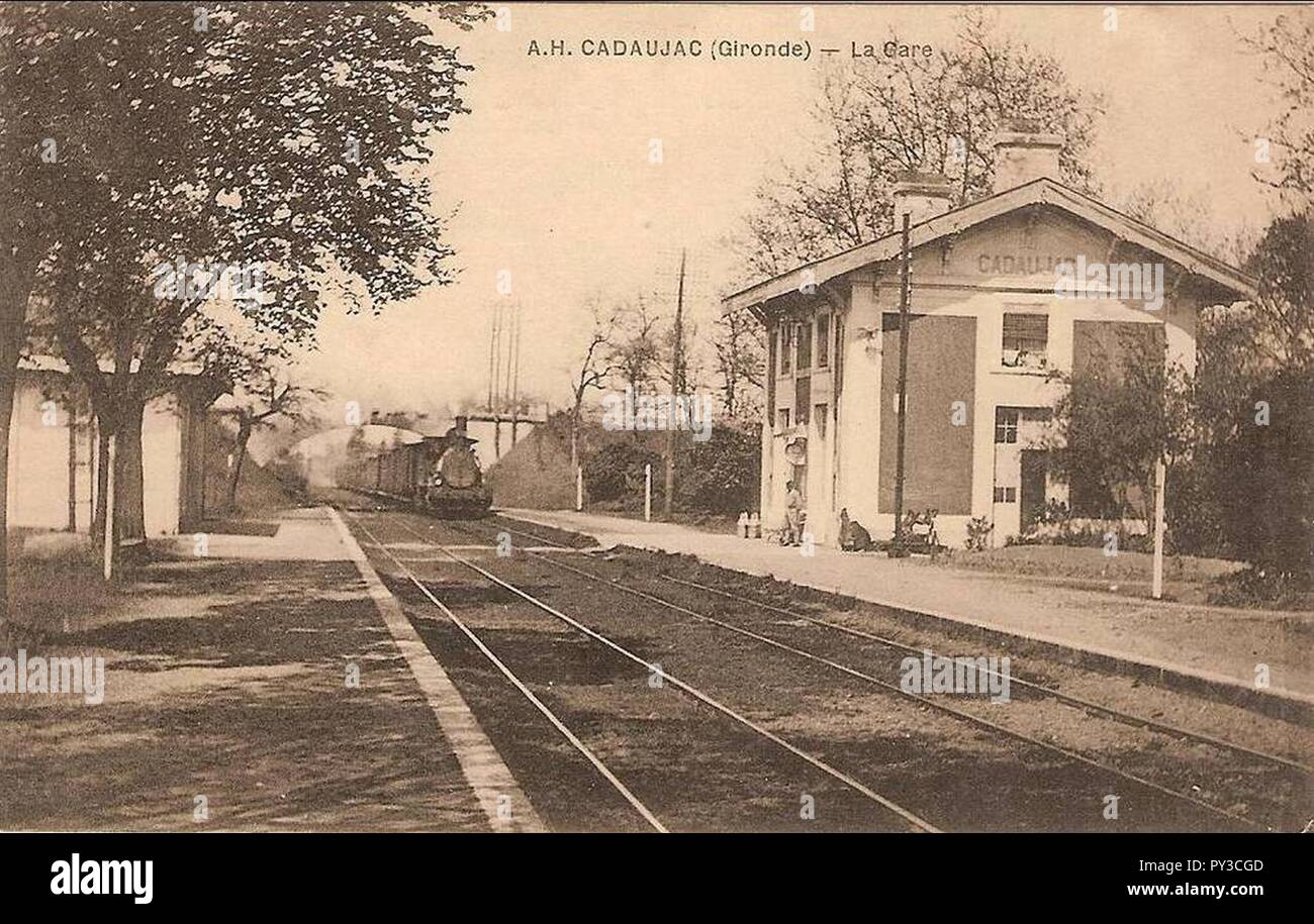 Cadaujac la Gare 1 Stock Photo Alamy