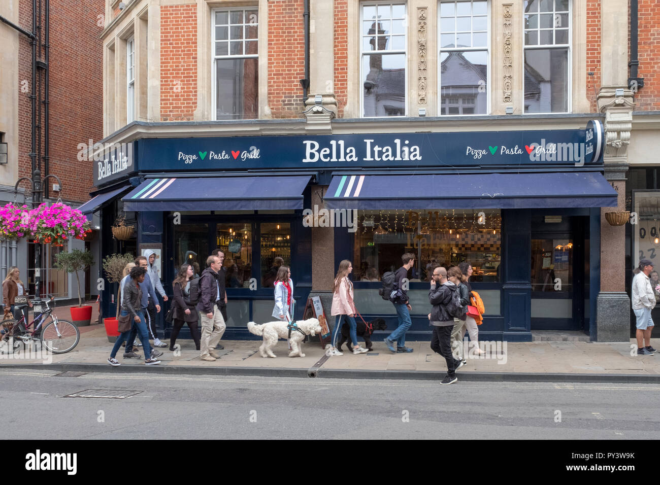 Bella Italia Oxford, Italian Restaurant Stock Photo - Alamy