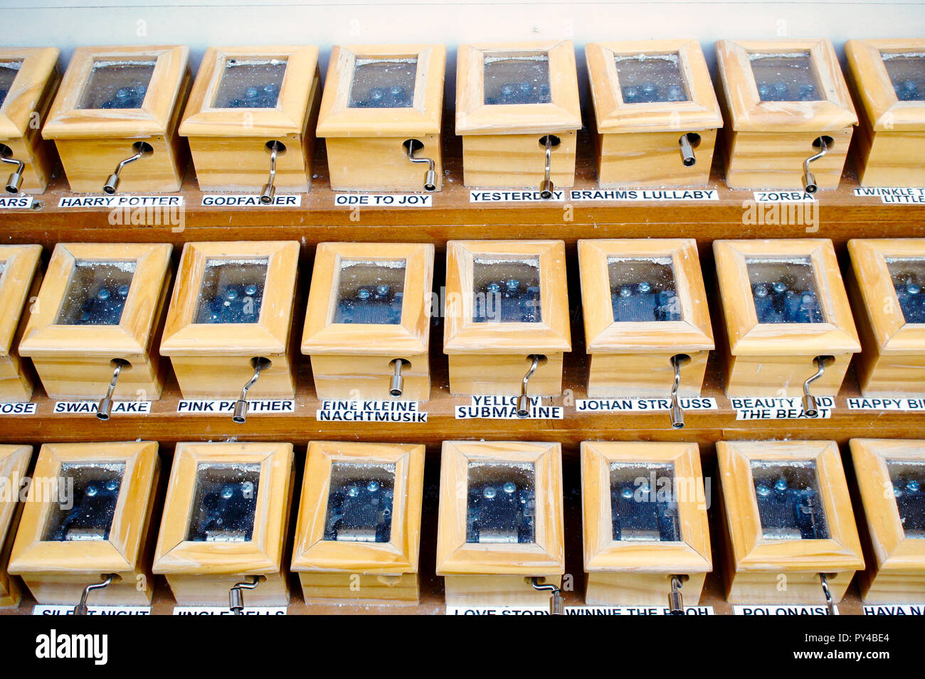 Souvenir music hi res stock photography and images Alamy