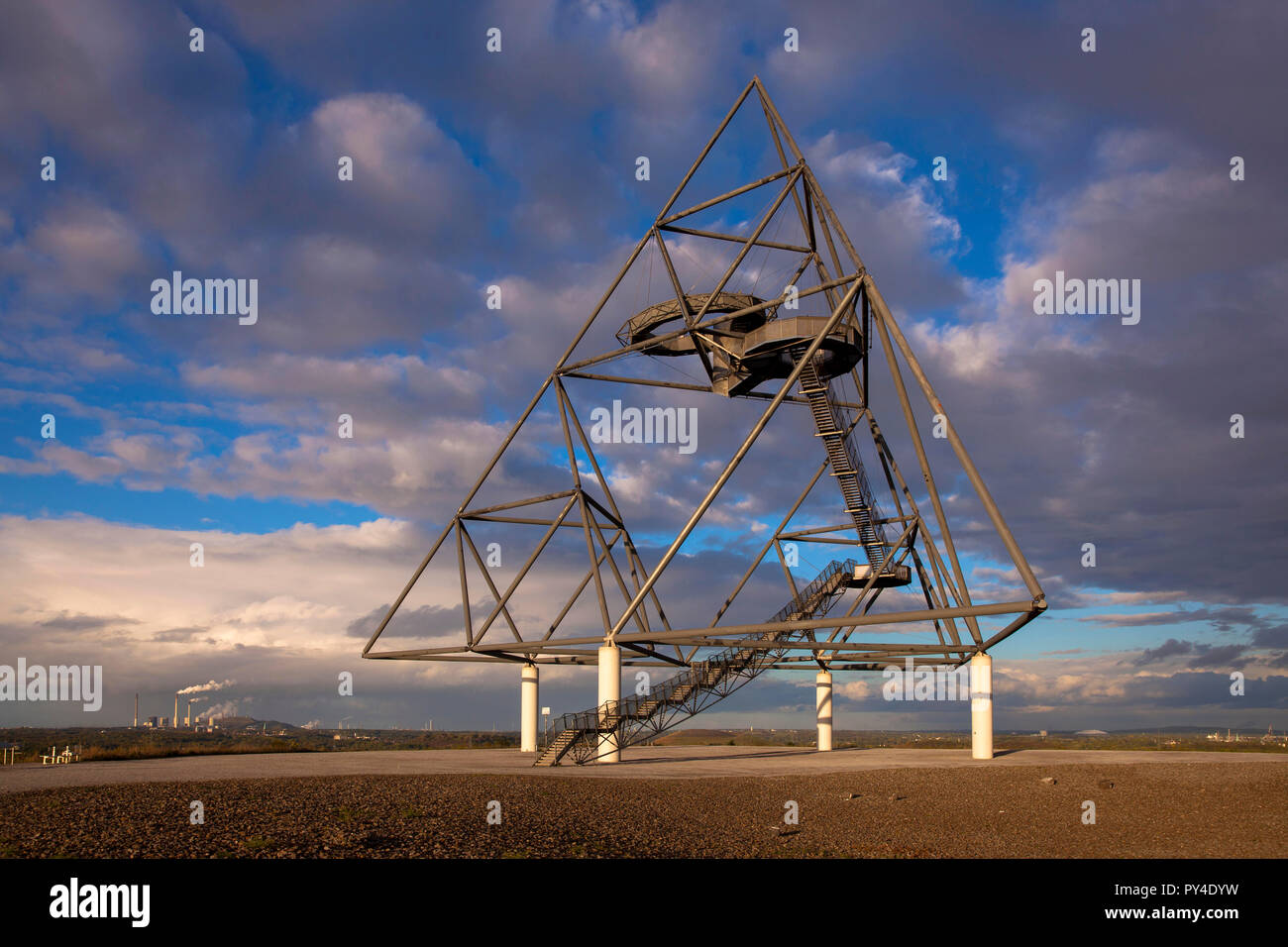 the walkable tetrahedron on the heap Emscherblick, 50 meter high ...