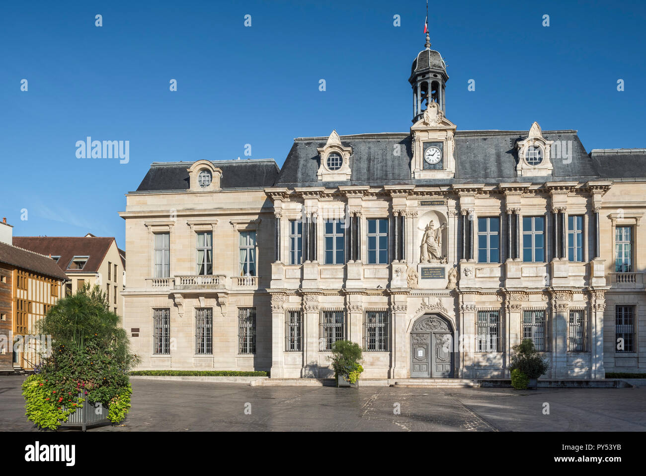 17th century Hôtel de Ville / town hall of the city Troyes in Louis XIII style, Aube, Grand Est, France Stock Photo